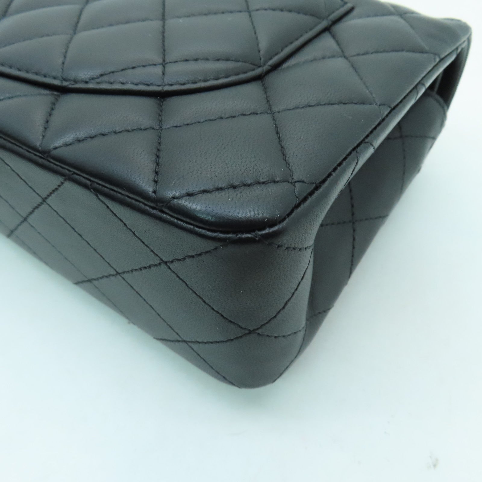 CHANEL 菱格羊皮皮革Classic 23金扣鏈帶肩背袋黑色