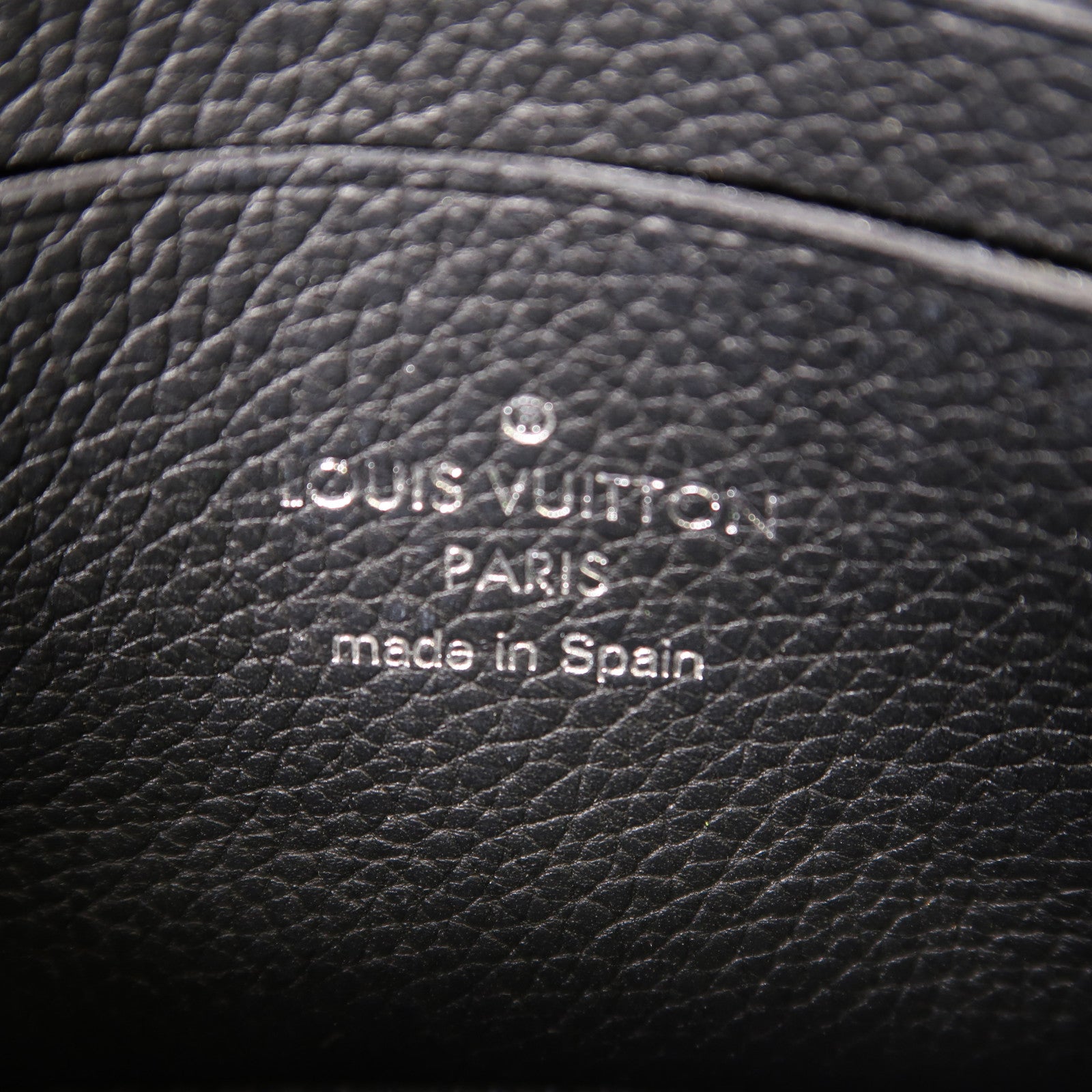 LOUIS VUITTON 牛皮皮革Mylockme銀扣鏈帶肩背袋黑色
