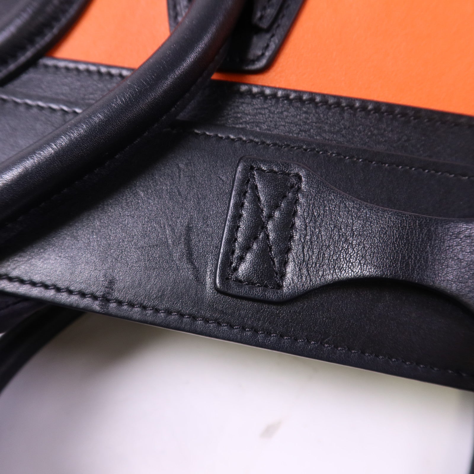 CELINE 牛皮皮革Micro Luggage銀扣手挽袋