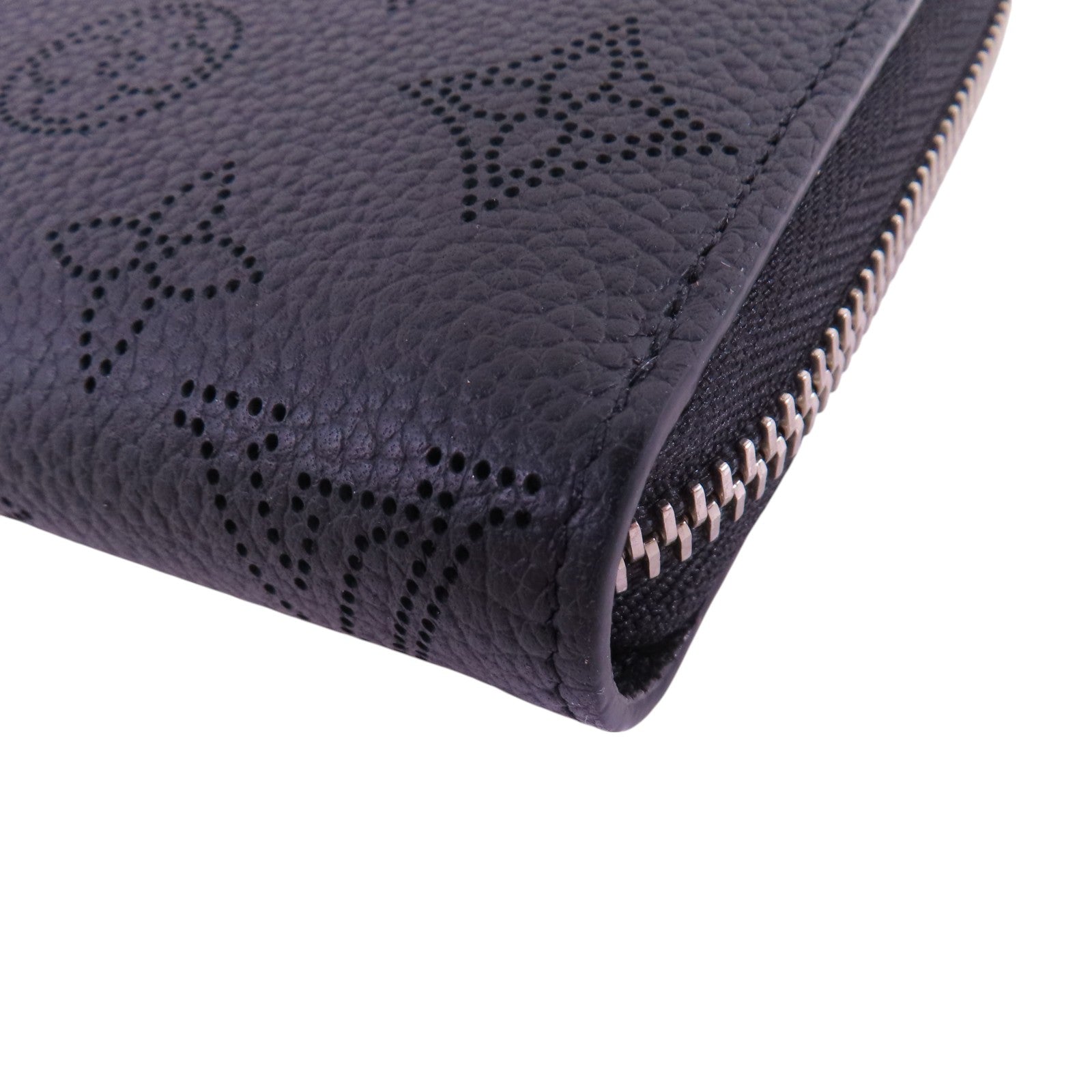 LOUIS VUITTON Monogram Mahina Zipper Wallet銀扣拉鏈長錢包