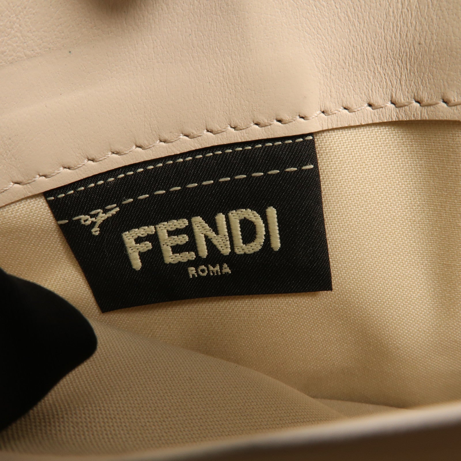 FENDI 牛皮皮革Zipper Long Wallet金扣長錢包
