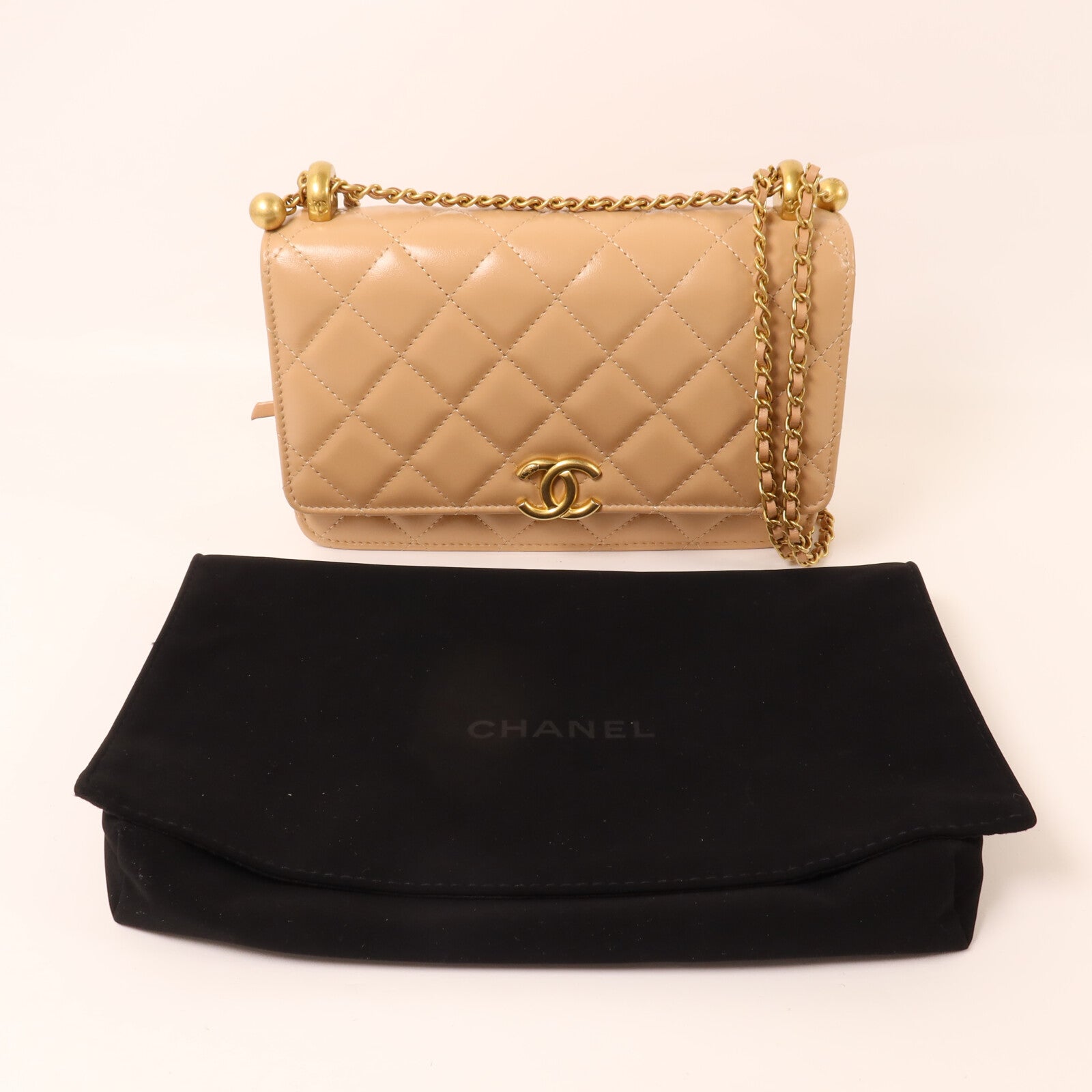 CHANEL 牛皮皮革WOC Wallet On Chain鏈帶肩背袋