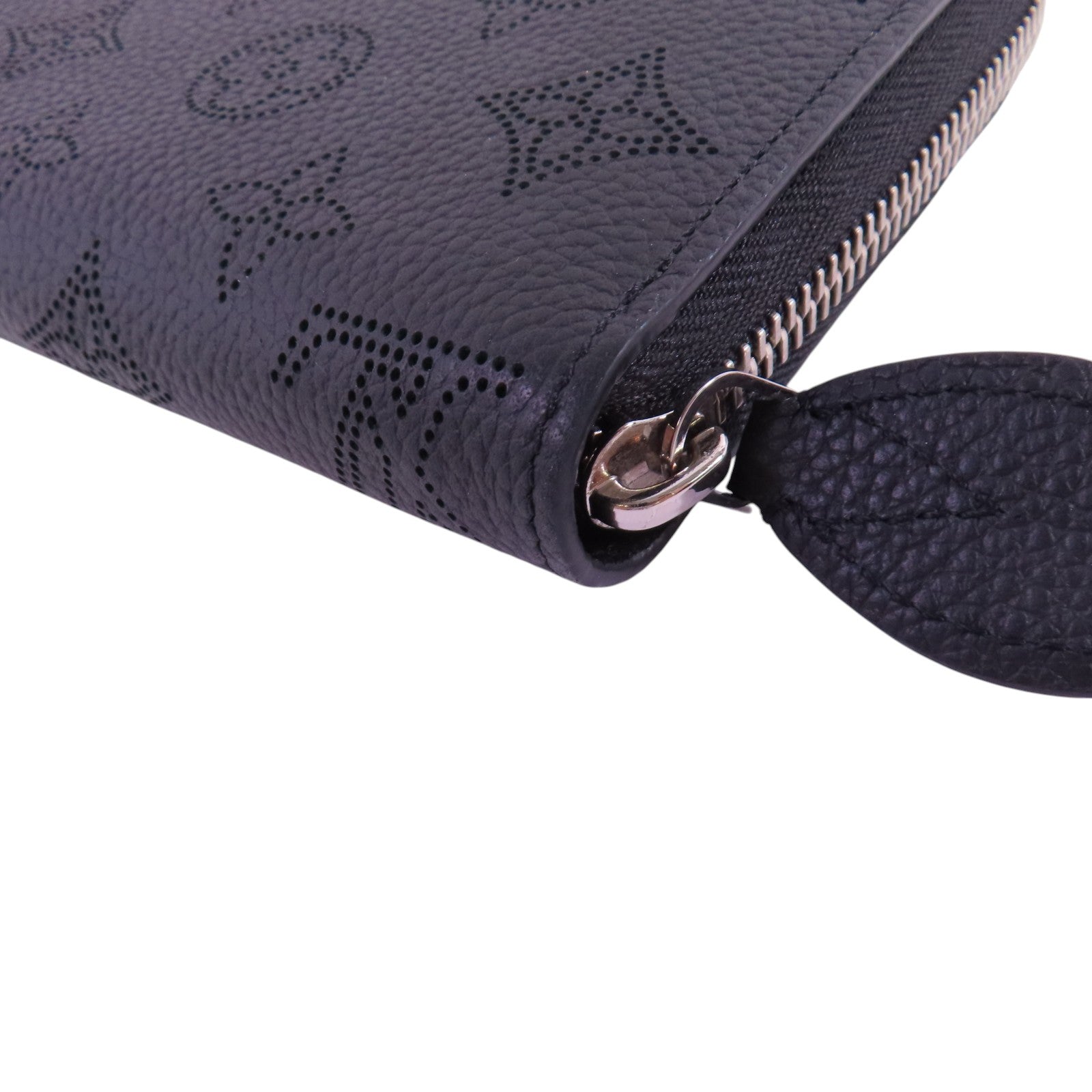 LOUIS VUITTON Monogram Mahina Zipper Wallet銀扣拉鏈長錢包