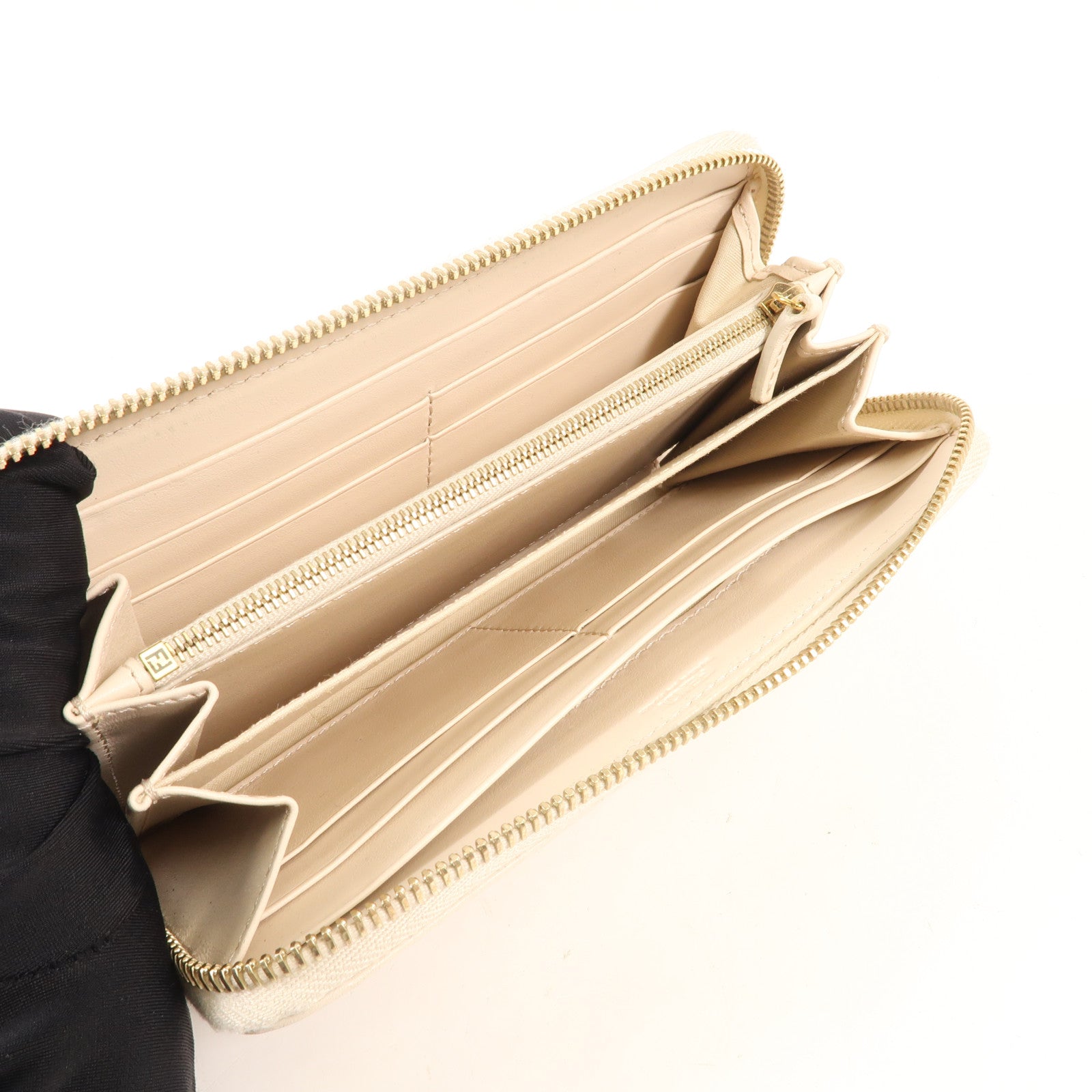 FENDI 牛皮皮革Zipper Long Wallet金扣長錢包