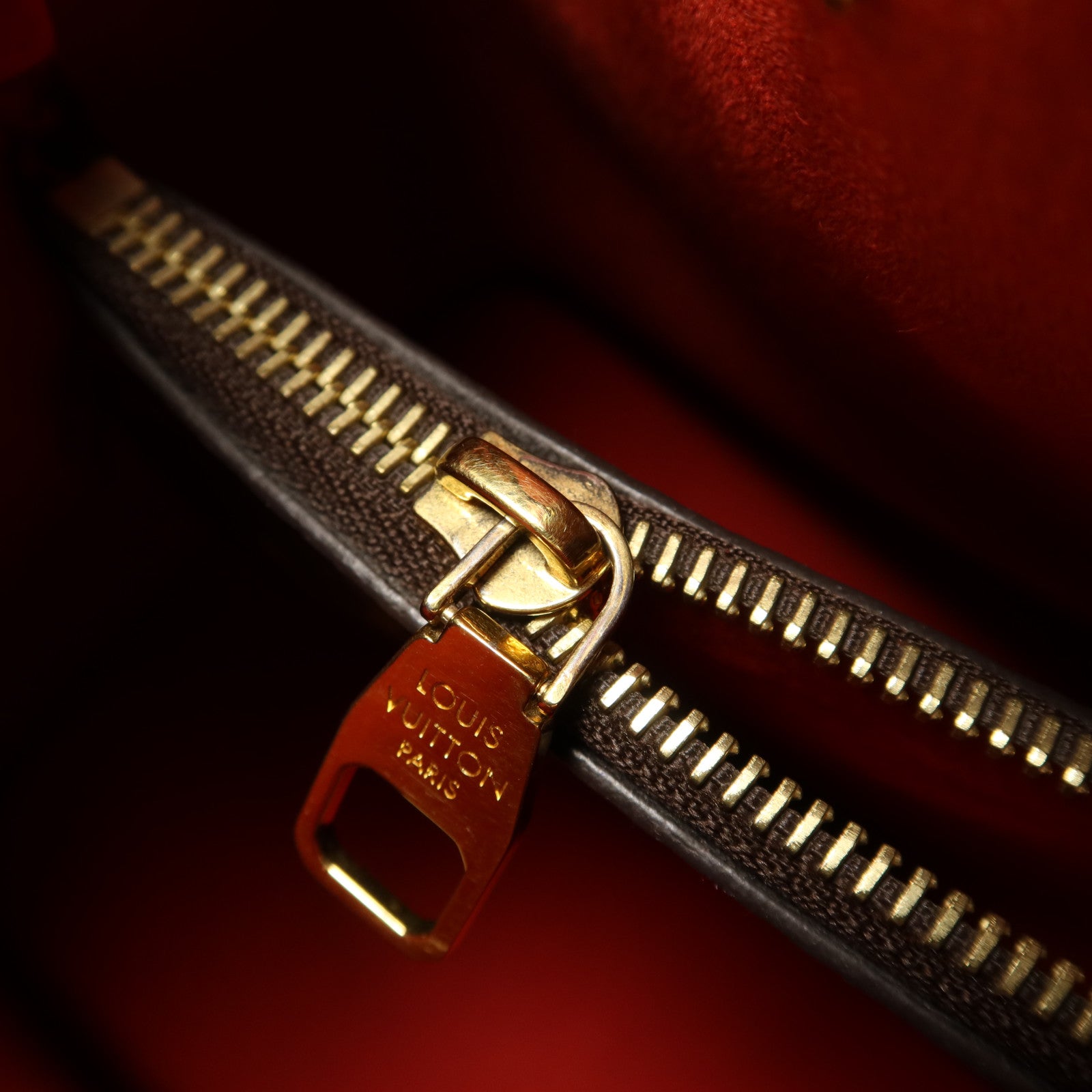 LOUIS VUITTON Monogram Neo Noe Bucket Bag金扣肩背袋Coquelicot