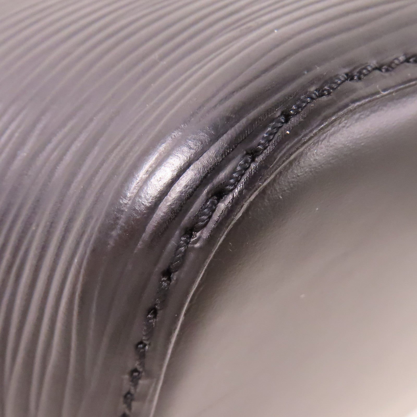 LOUIS VUITTON Epi Neo Noe MM銀扣手挽肩背兩用袋