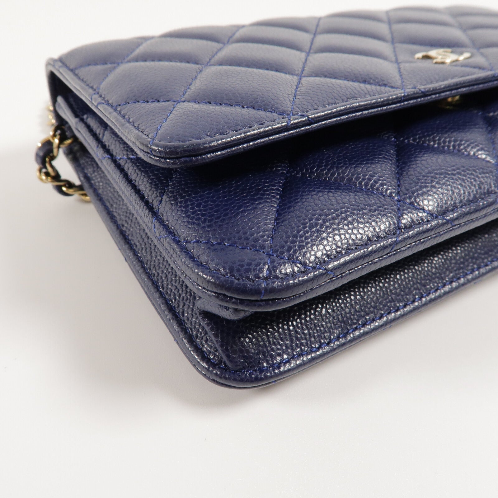 CHANEL 牛皮皮革WOC Wallet On Chain鏈帶肩背袋