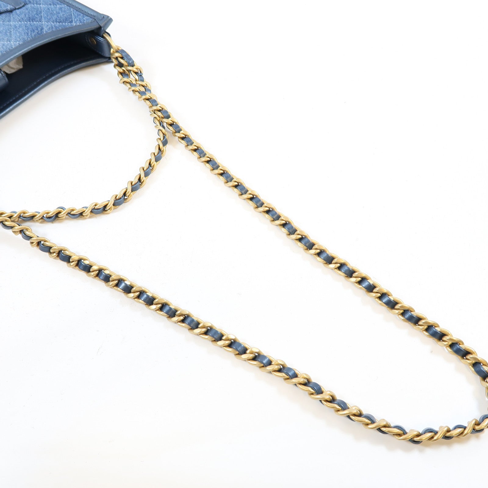 CHANEL 菱格牛仔布Hobo Bag金扣手挽肩背兩用袋藍色
