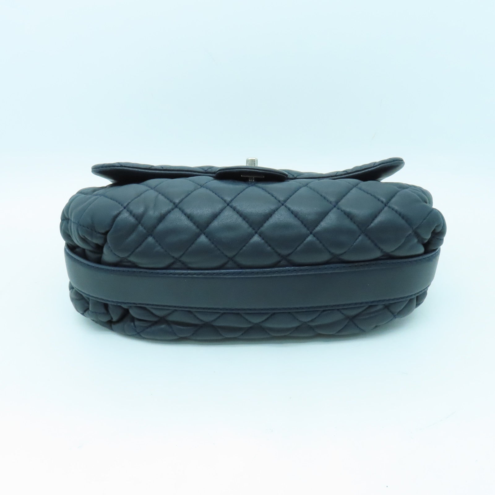 CHANEL **【清倉大減價】菱格皮革Shoulder Bag銀扣肩背袋藍色