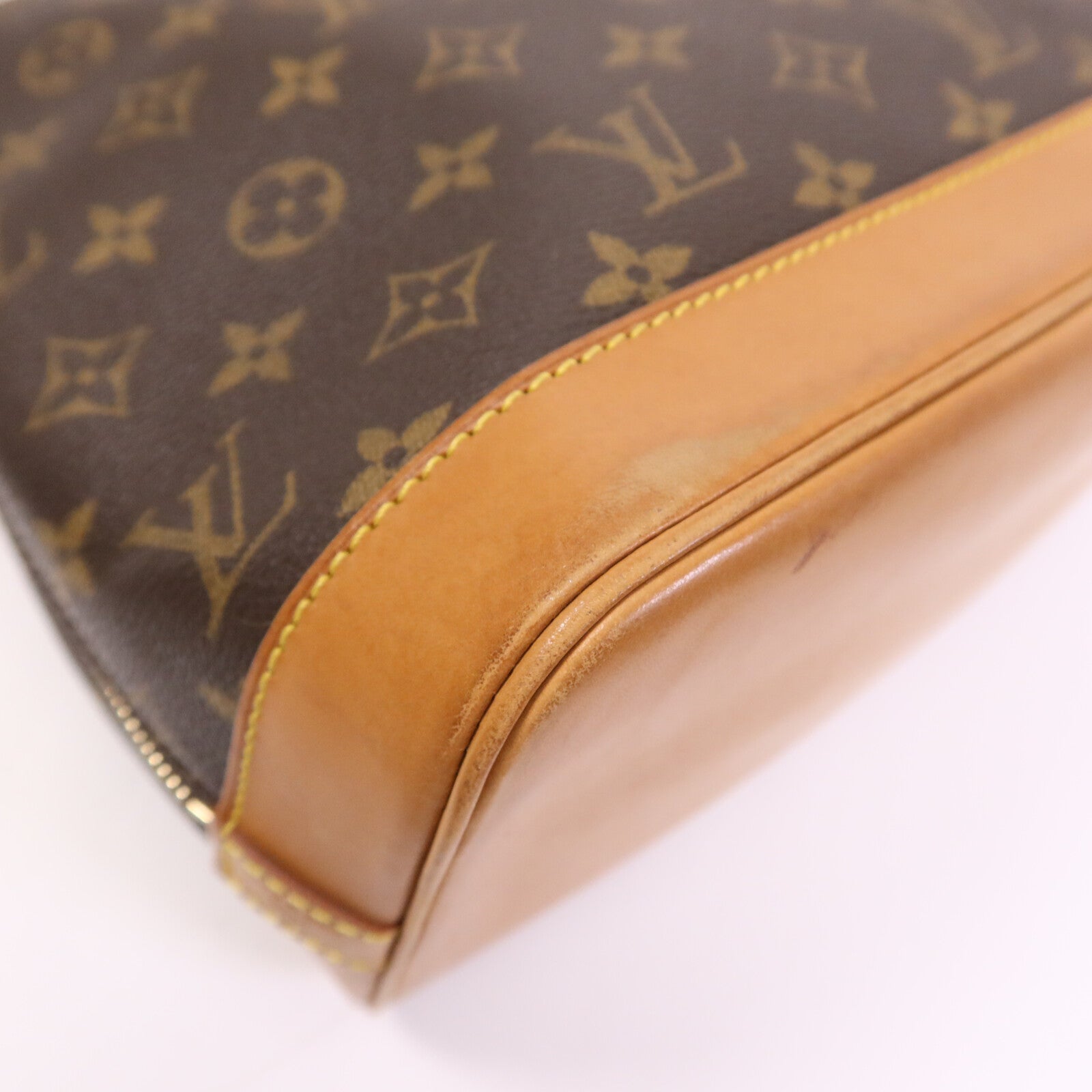 LOUIS VUITTON Monogram Alma金扣手挽袋