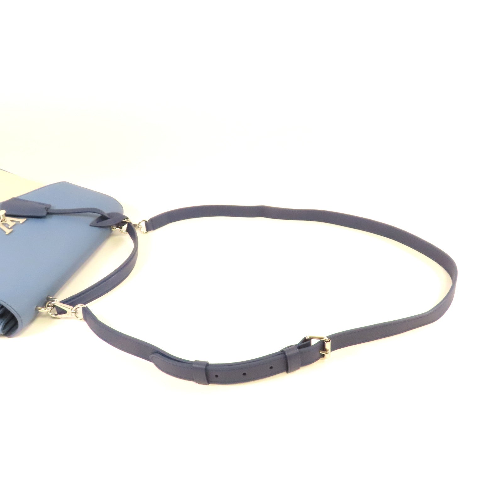 LOUIS VUITTON 【激減優惠】牛皮皮革My Lockme銀扣手挽肩背兩用袋藍色/白色