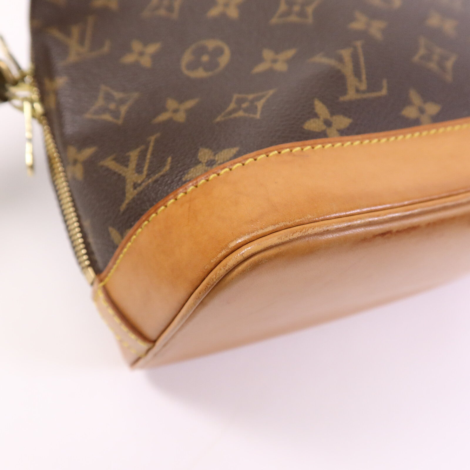 LOUIS VUITTON Monogram Alma金扣手挽袋