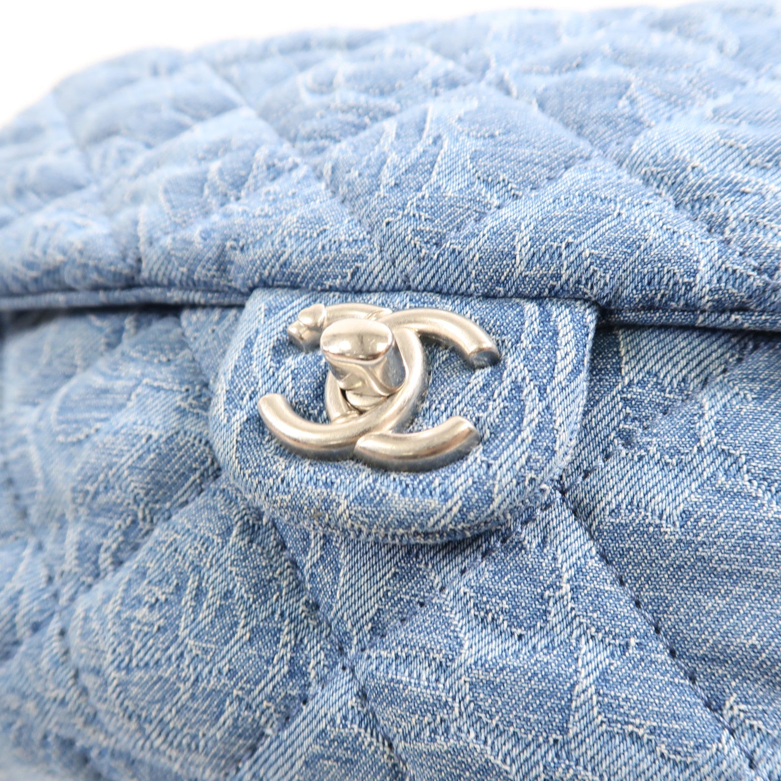 CHANEL 牛仔布Chain Shoulder 銀扣鏈帶肩背袋