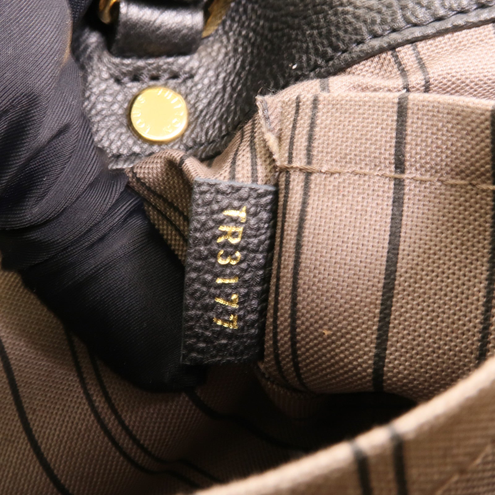 LOUIS VUITTON Monogram Empreinte Montaigne BB手挽肩背兩用袋