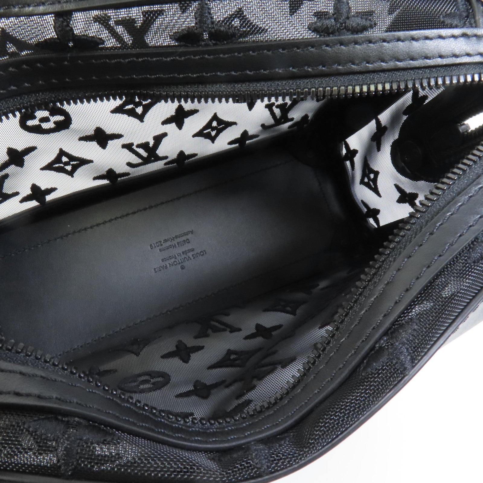 LOUIS VUITTON Monogram Mesh Soft Trunk肩背袋