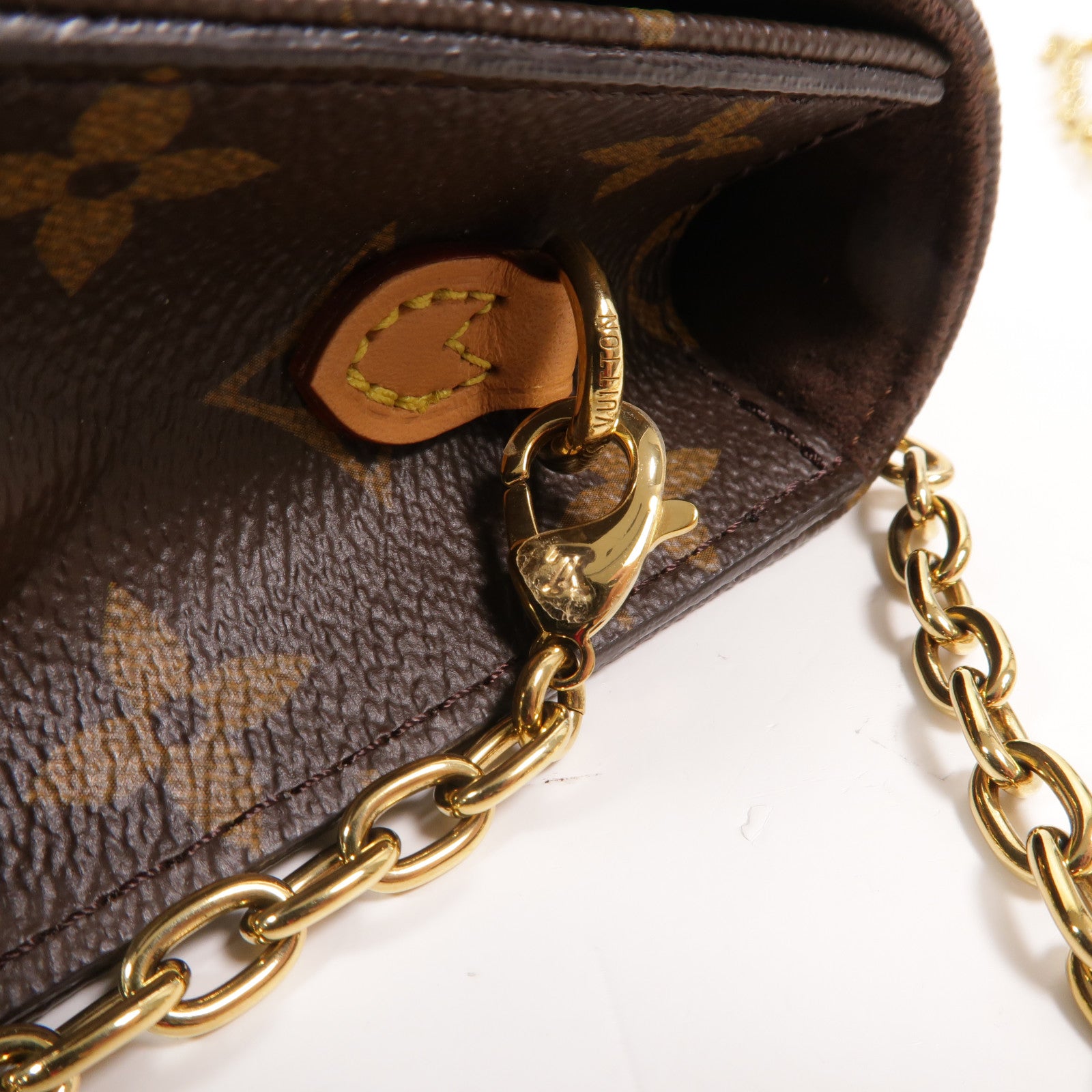 LOUIS VUITTON Monogram Wallet On Chain Lily鏈帶肩背袋
