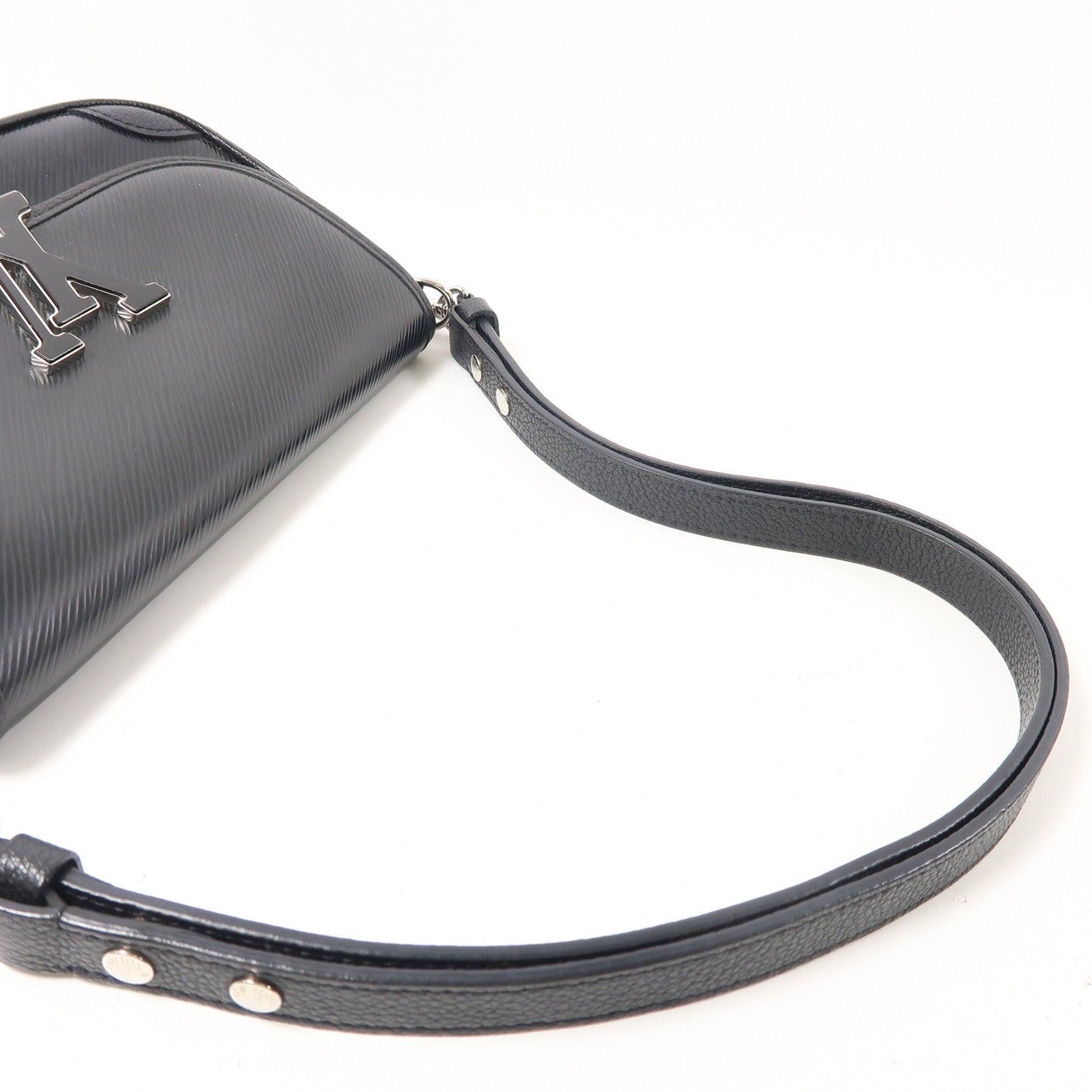 LOUIS VUITTON Epi Buci銀扣肩背袋黑色