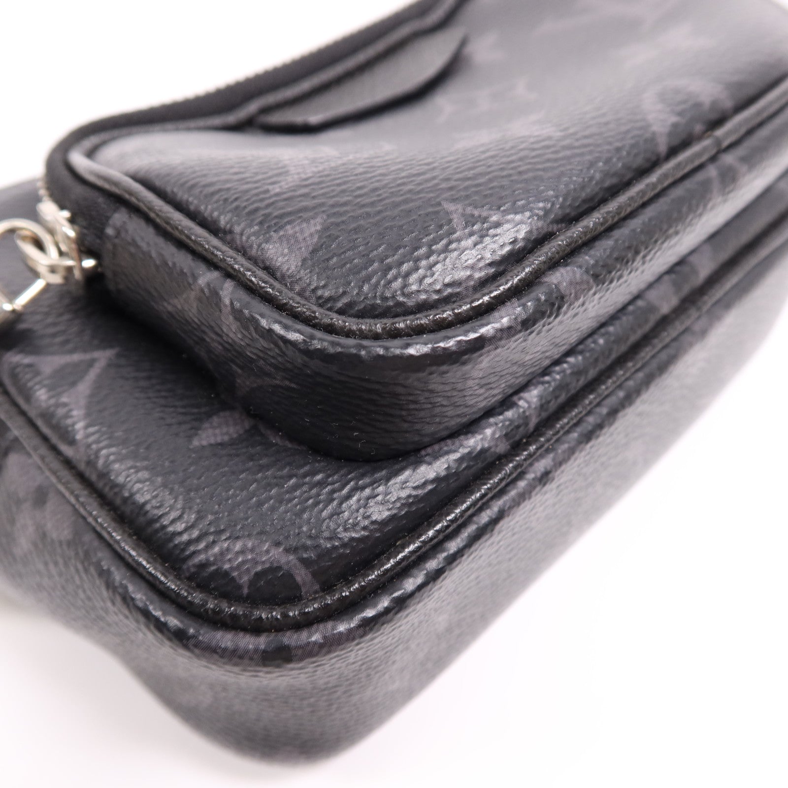 LOUIS VUITTON Taigalama Outdoor Pochette腰包/肩背袋