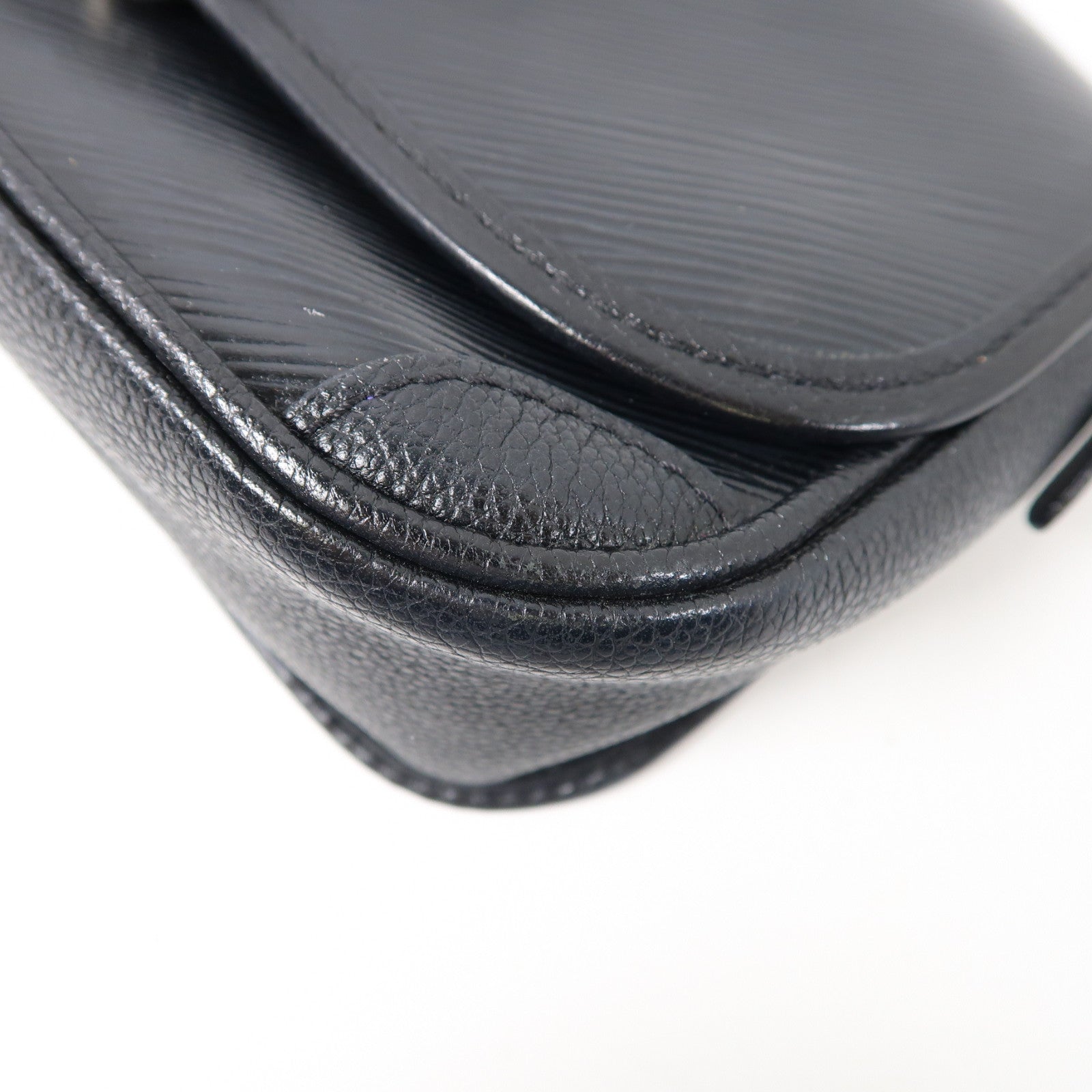 LOUIS VUITTON Epi Buci銀扣肩背袋黑色
