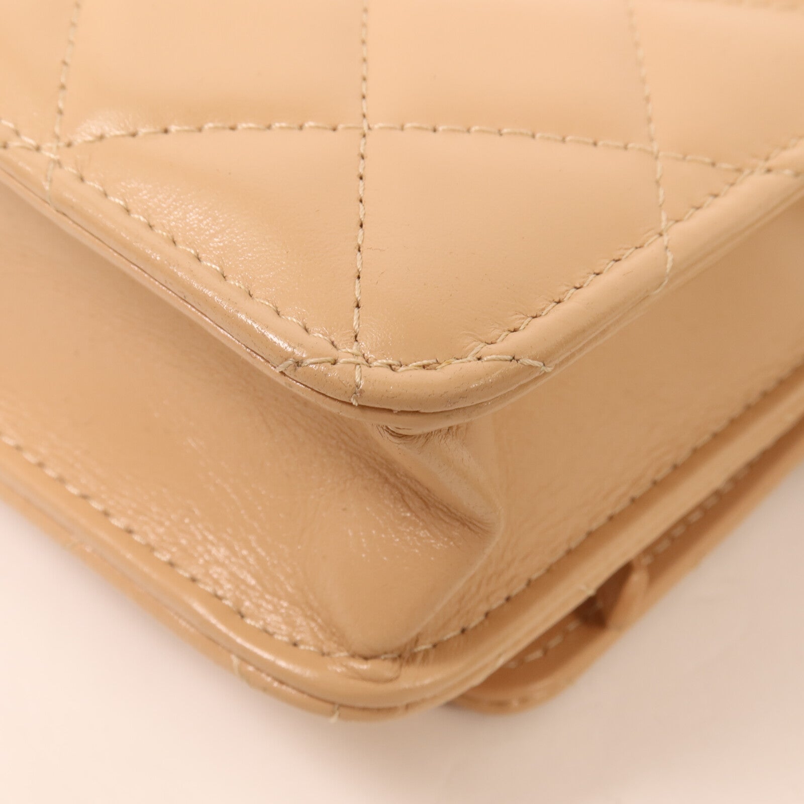 CHANEL 牛皮皮革WOC Wallet On Chain鏈帶肩背袋