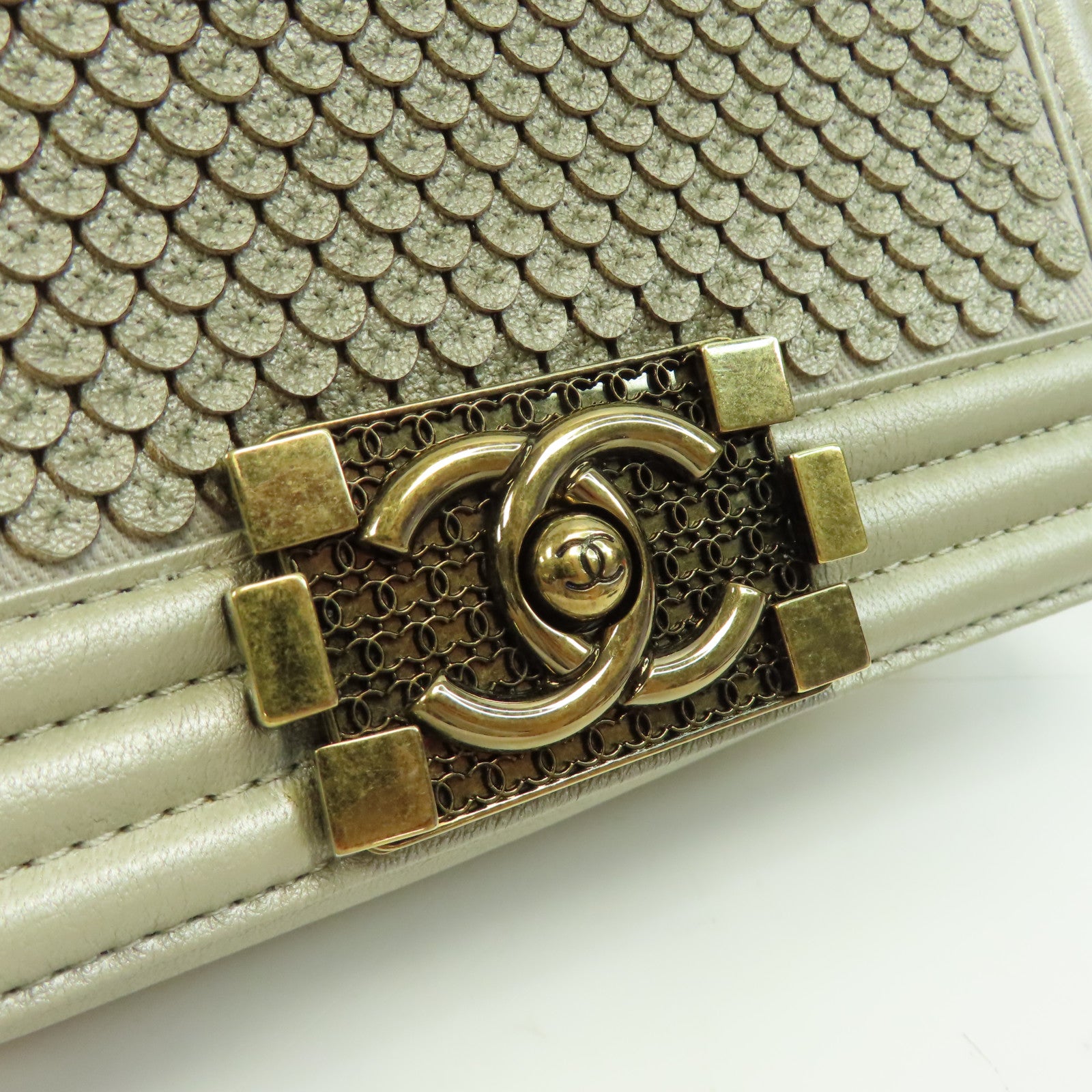 CHANEL 【激減優惠】羊皮皮革Chain Shoulder金扣鏈帶肩背袋金色