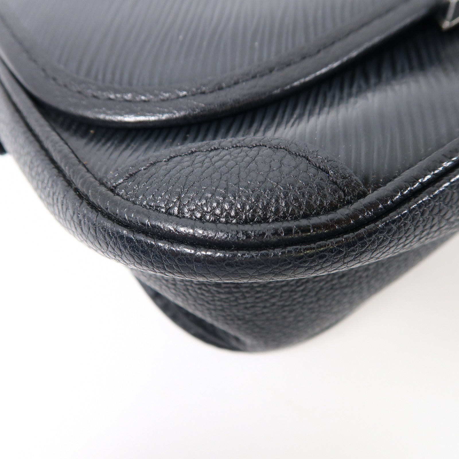 LOUIS VUITTON Epi Buci銀扣肩背袋黑色