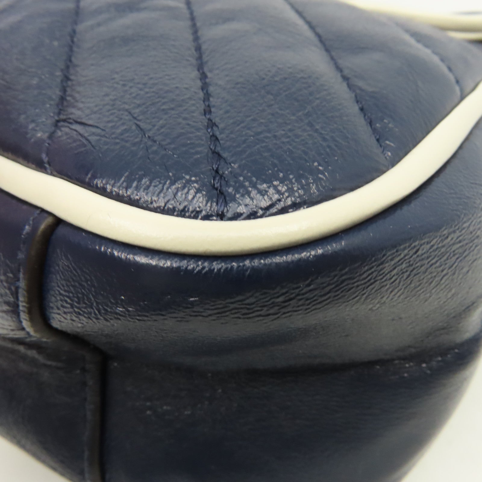 GUCCI 【激減優惠】牛皮皮革GG Marmont Small Shoulder Bag鏈帶肩背袋寶藍色/米白色