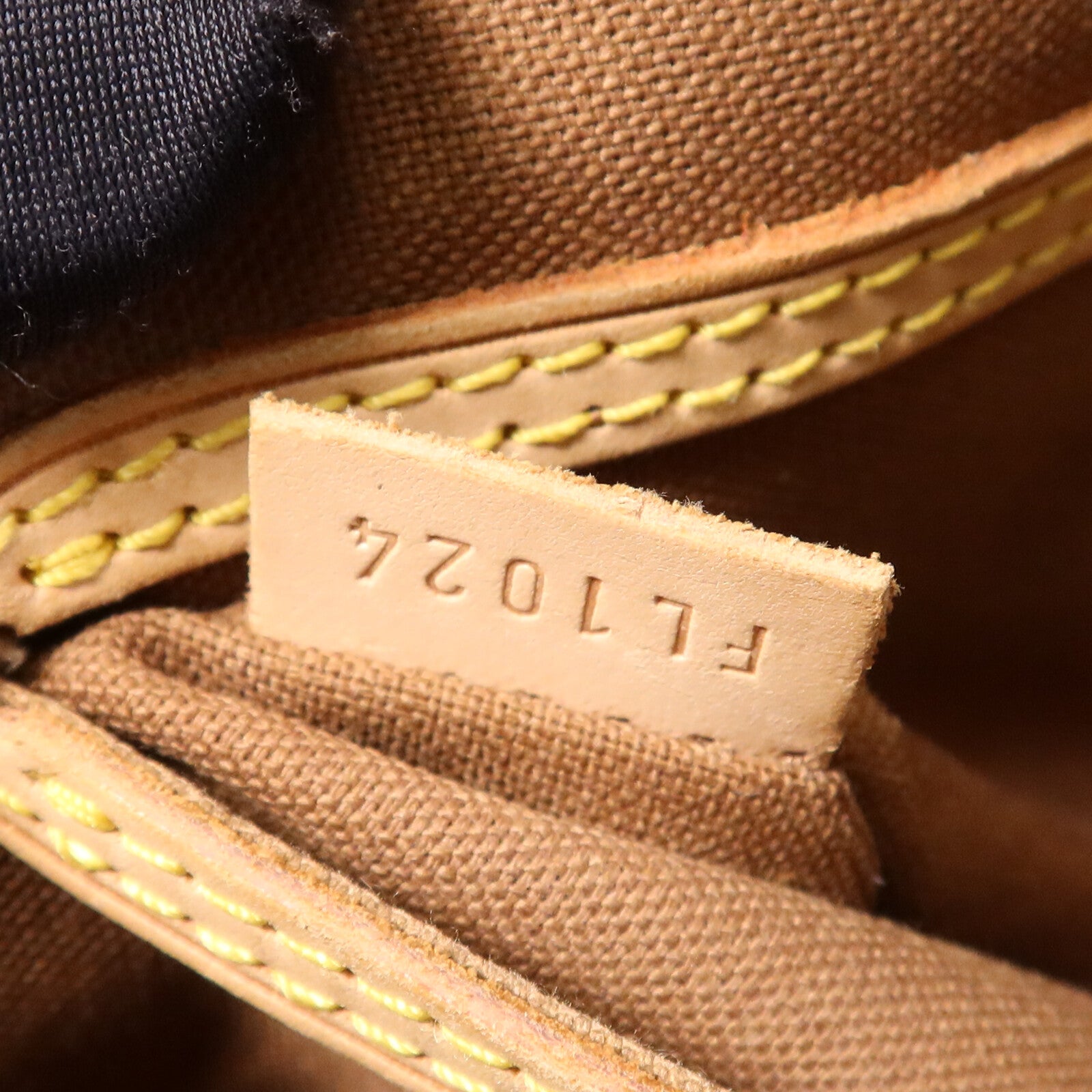 LOUIS VUITTON Monogram Alma金扣手挽袋