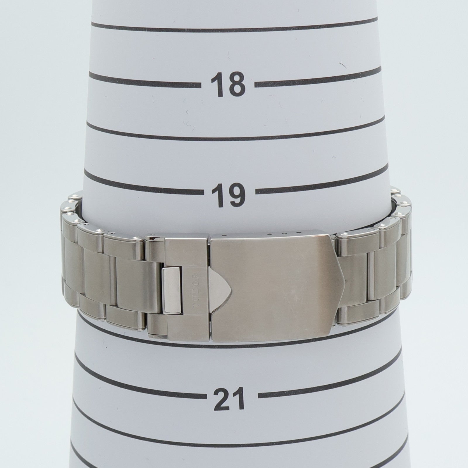 TUDOR Black Bay 79230R