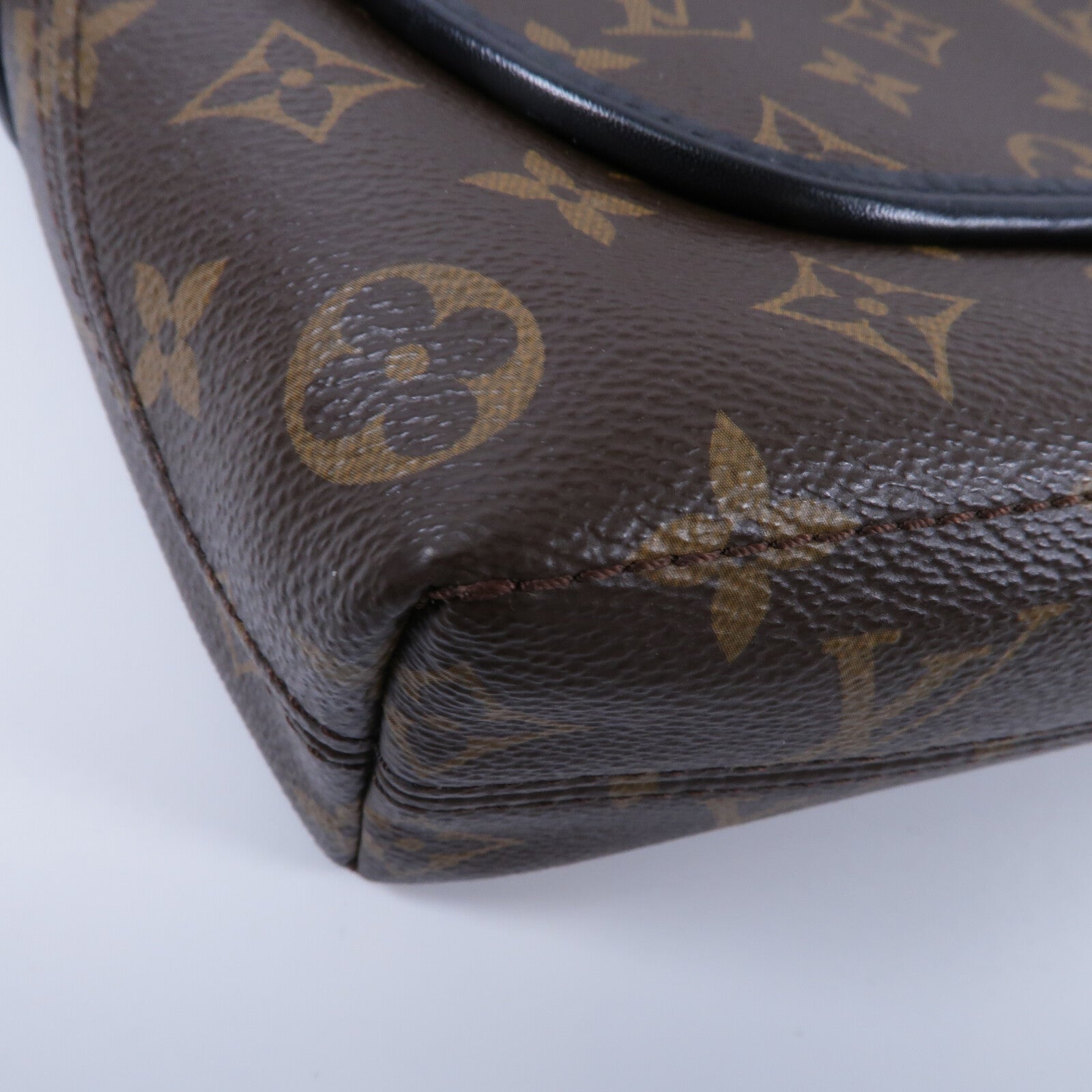 LOUIS VUITTON Monogram Macassar Magnetic Messenger Bag肩背袋