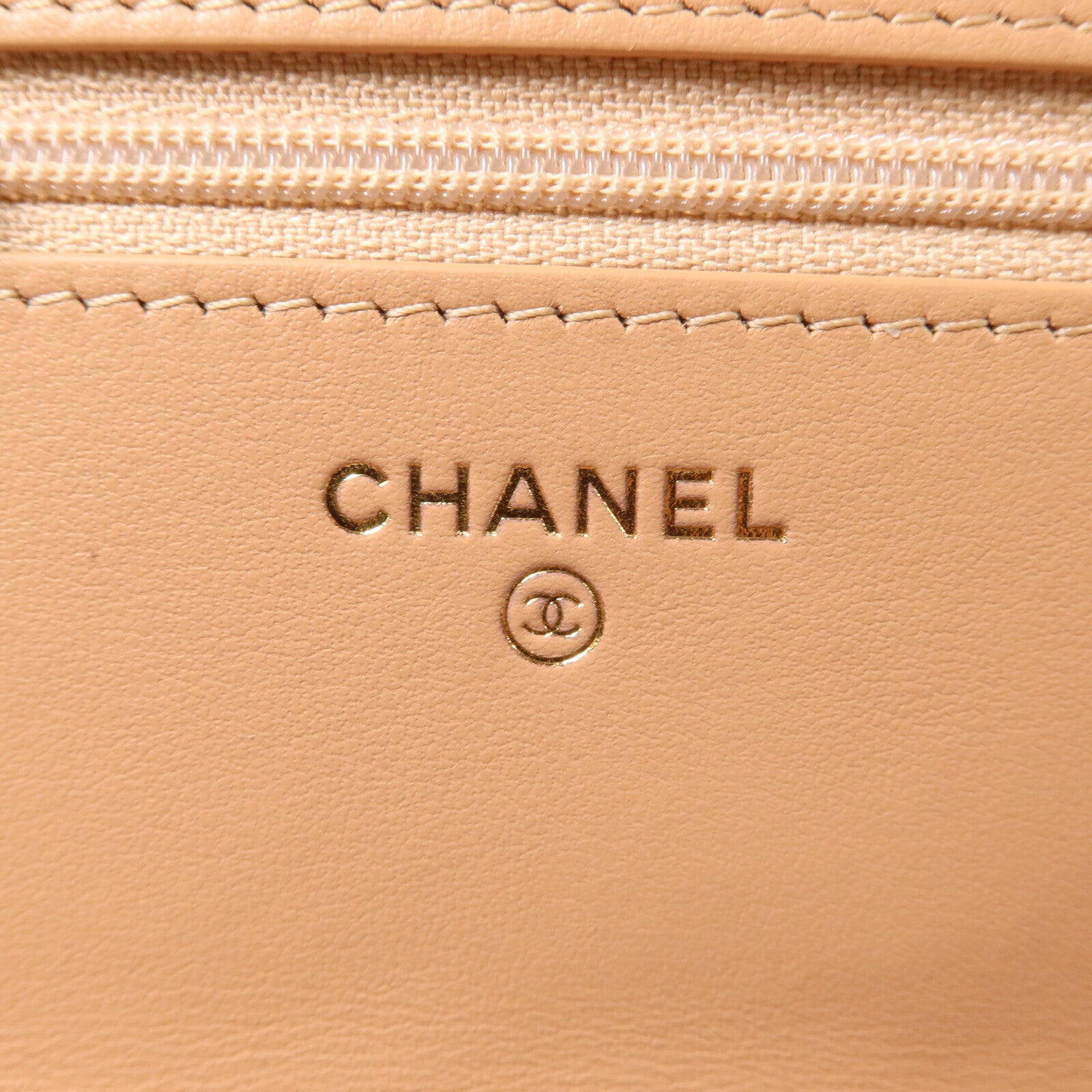 CHANEL 牛皮皮革WOC Wallet On Chain鏈帶肩背袋
