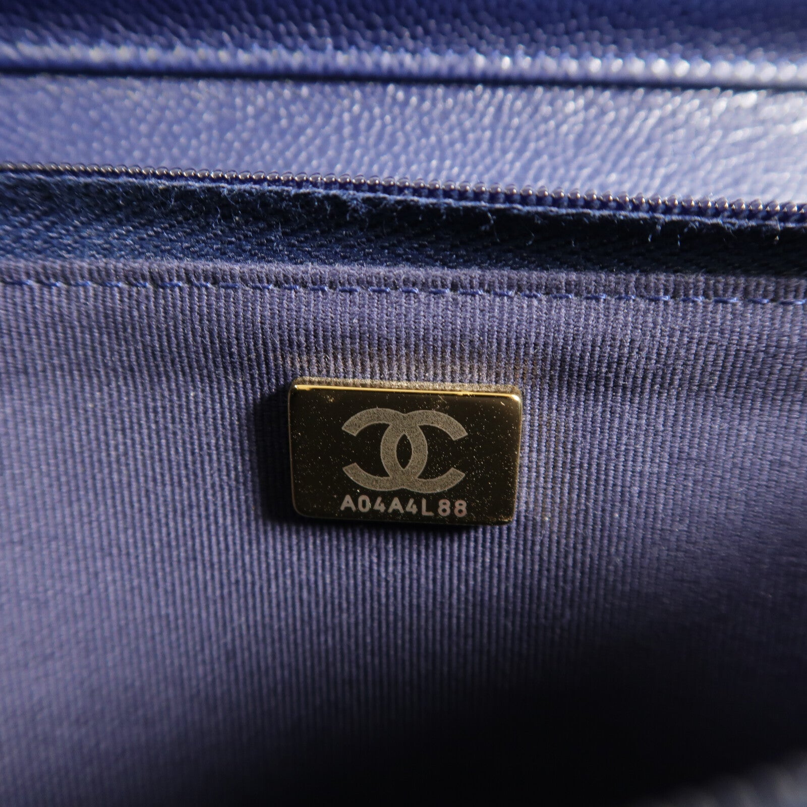 CHANEL 牛皮皮革WOC Wallet On Chain鏈帶肩背袋
