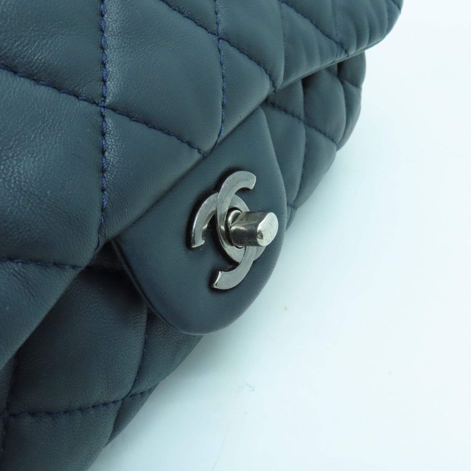 CHANEL **【清倉大減價】菱格皮革Shoulder Bag銀扣肩背袋藍色