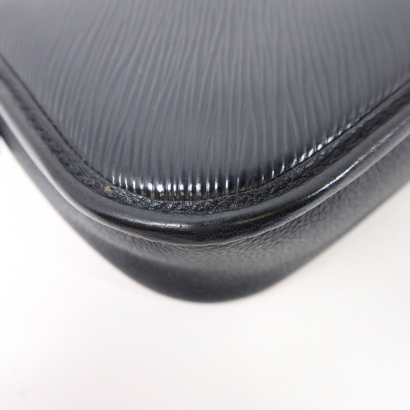 LOUIS VUITTON Epi Buci銀扣肩背袋黑色