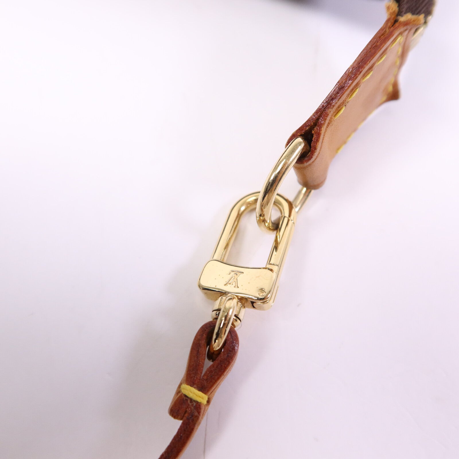 LOUIS VUITTON Monogram Pochette Accessoires金扣手挽袋