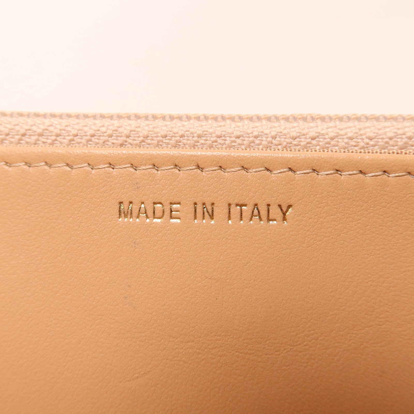 CHANEL 牛皮皮革WOC Wallet On Chain鏈帶肩背袋