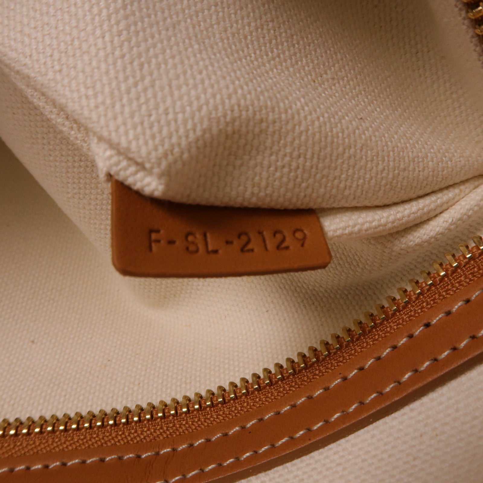 CELINE 帆布Shoulder Bag金扣肩背袋白色