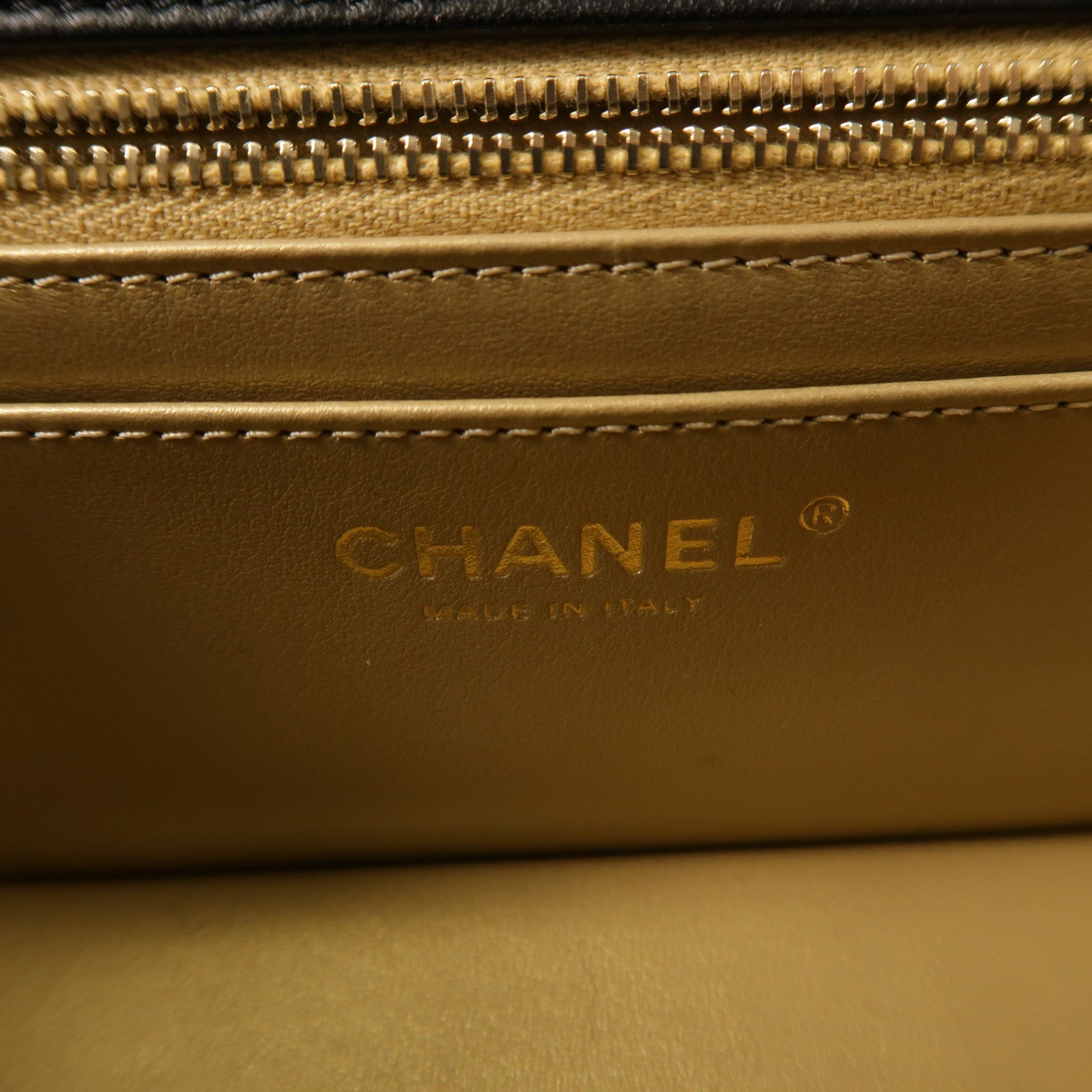 CHANEL 羊皮皮革Classic 20金扣鏈帶肩背袋