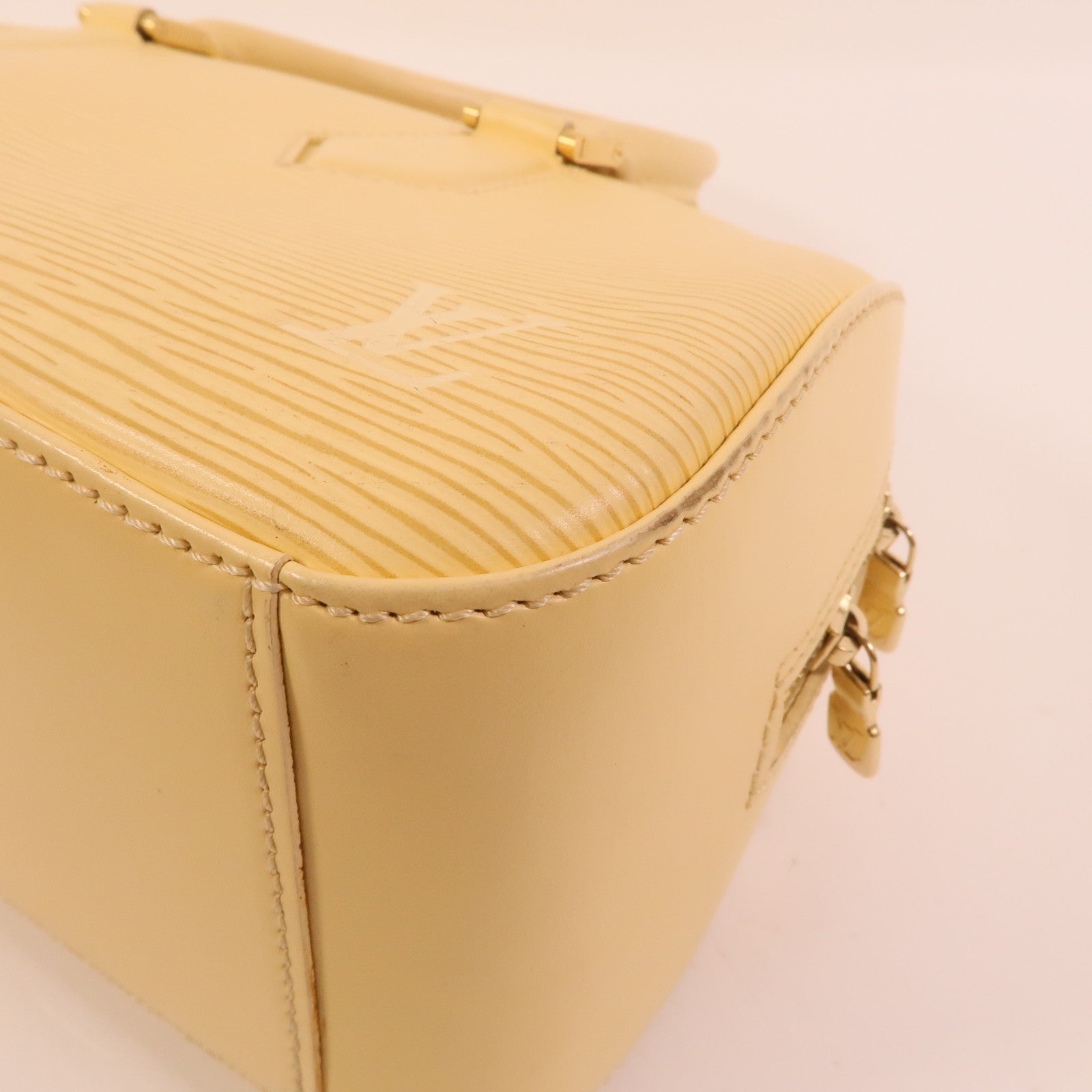 LOUIS VUITTON Epi Jasmin金扣手挽袋