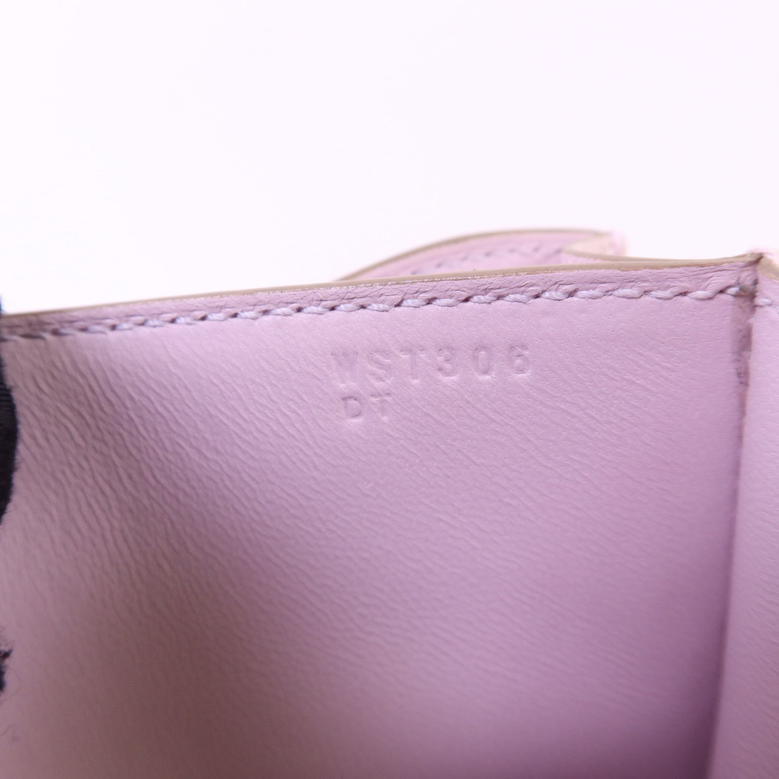 HERMES Chevre皮革Constance Mini銀扣肩背袋Mauve Pale