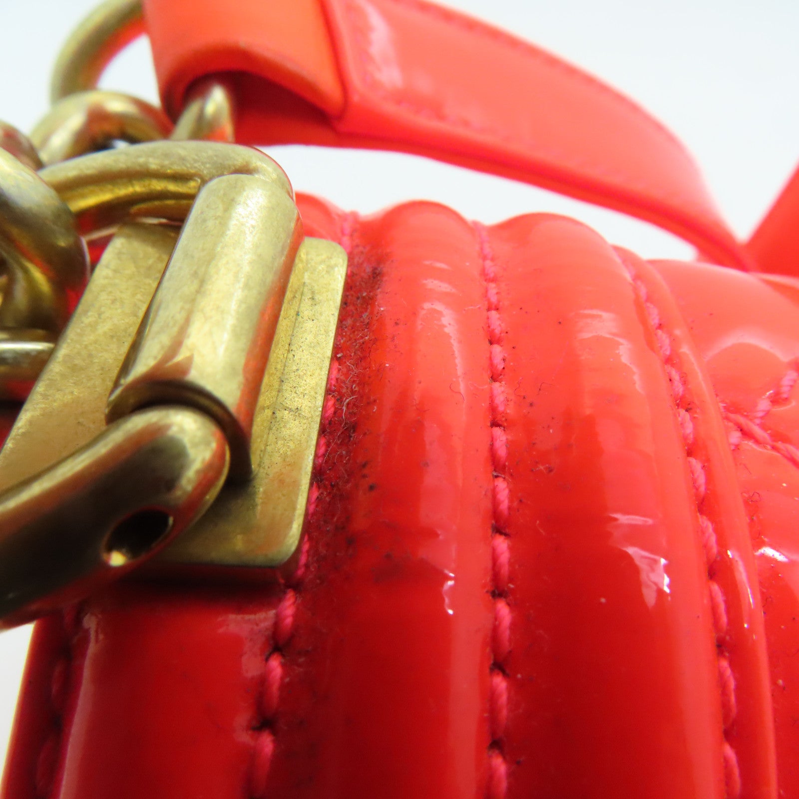 CHANEL diamond patent leather Boy Chanel Shoulder Bag gold buckle chain shoulder bag orange