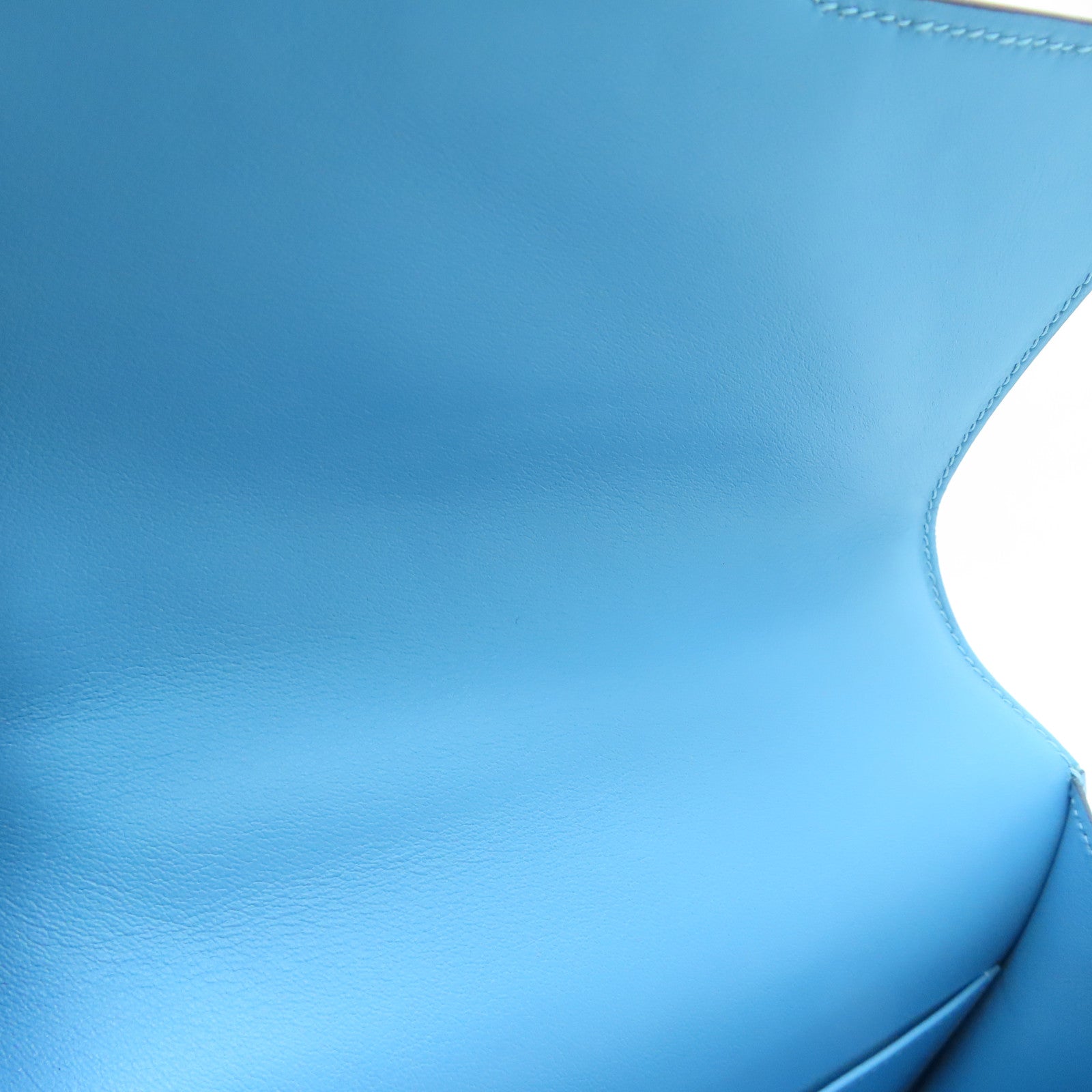 HERMES Swift皮革Constance Mini銀扣肩背袋Bleu Du Nord藍色