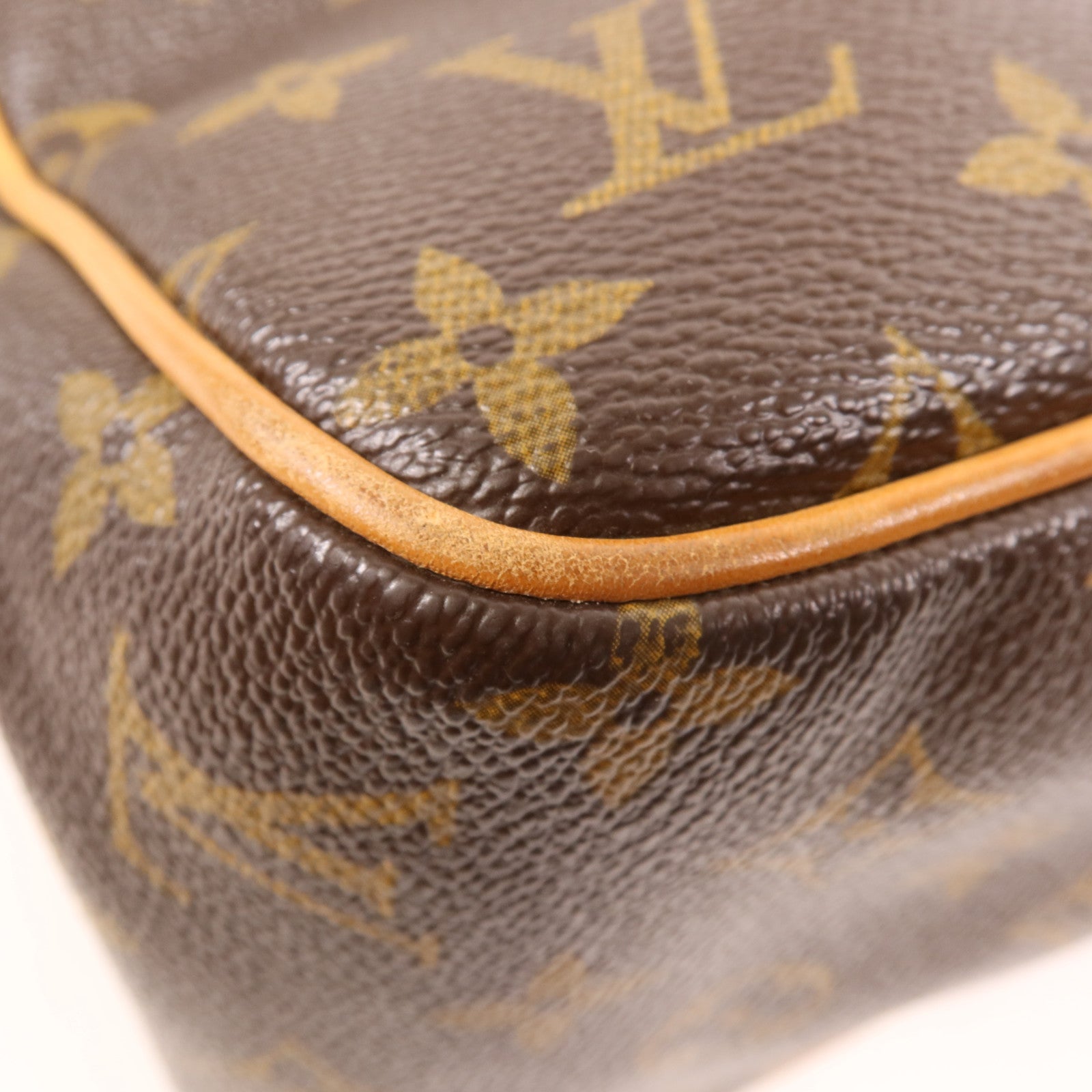 LOUIS VUITTON Monogram Batignolles金扣肩背袋