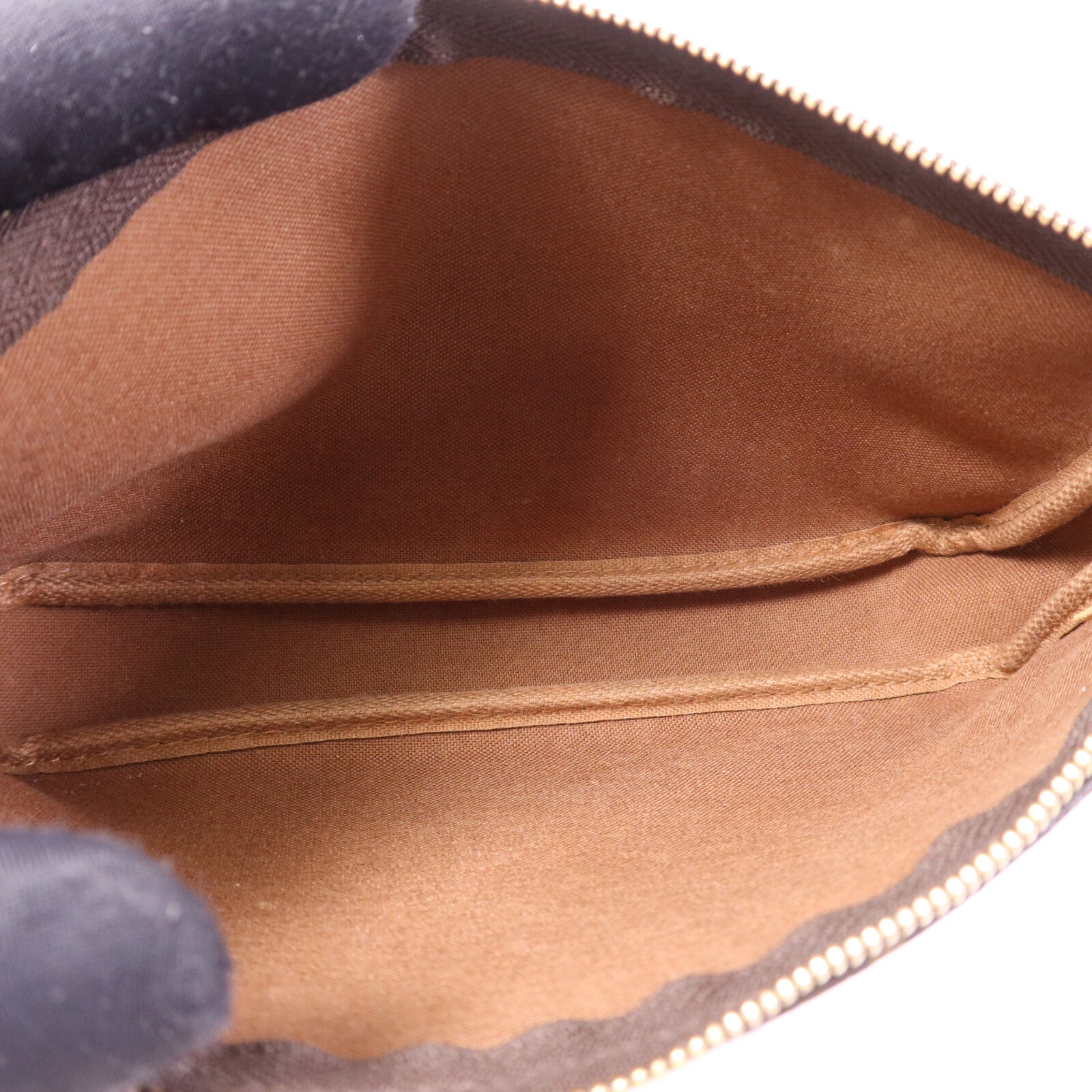 LOUIS VUITTON Monogram Pochette Accessoires金扣手挽袋