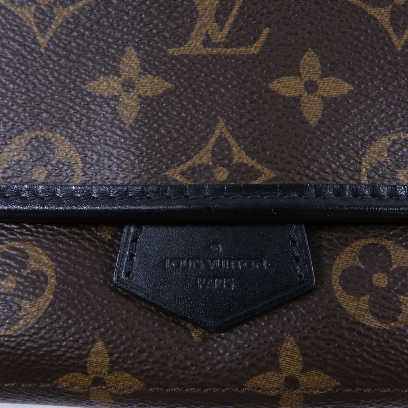 LOUIS VUITTON Monogram Macassar Magnetic Messenger Bag肩背袋