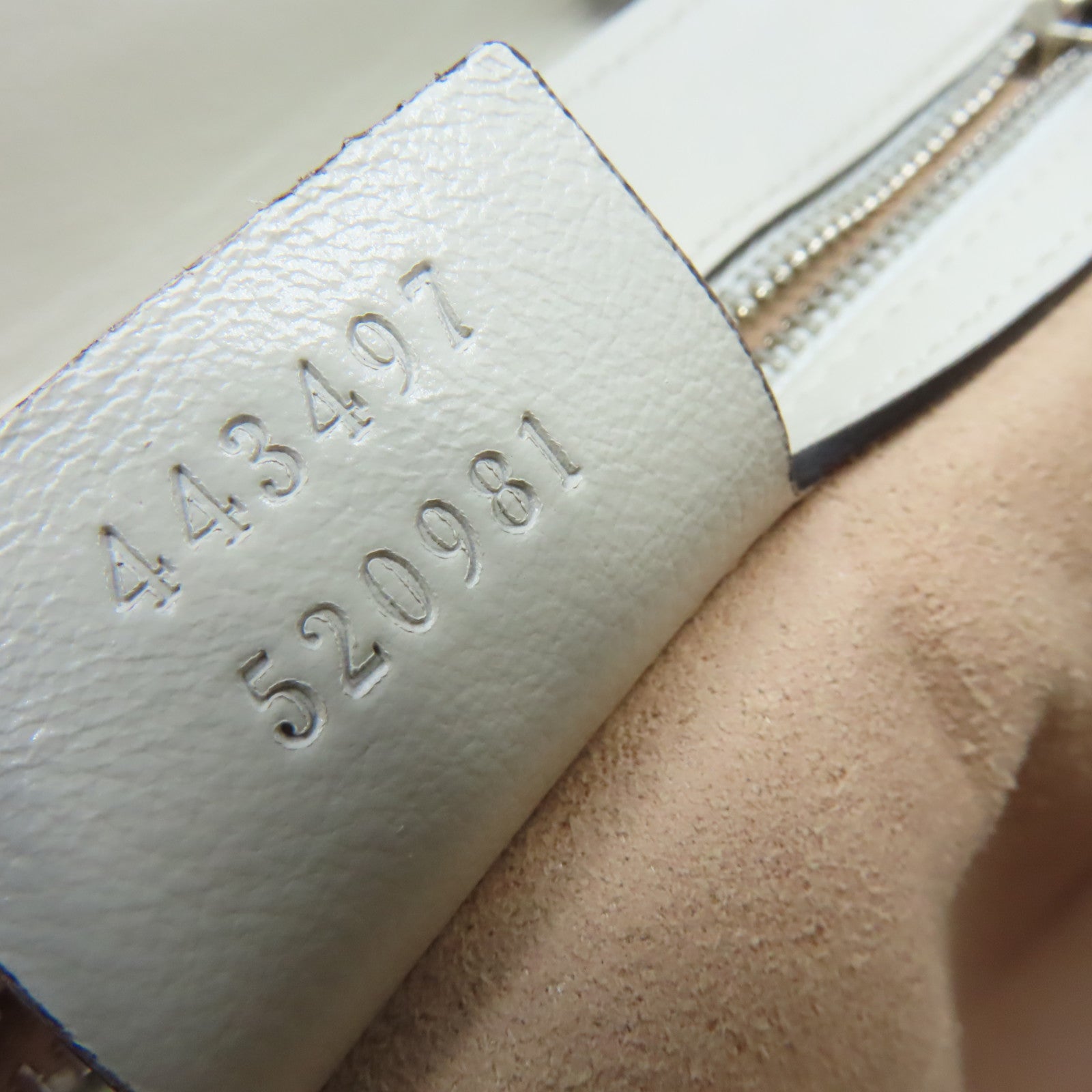 GUCCI 【激減優惠】牛皮皮革GG Marmont Small Shoulder Bag鏈帶肩背袋寶藍色/米白色
