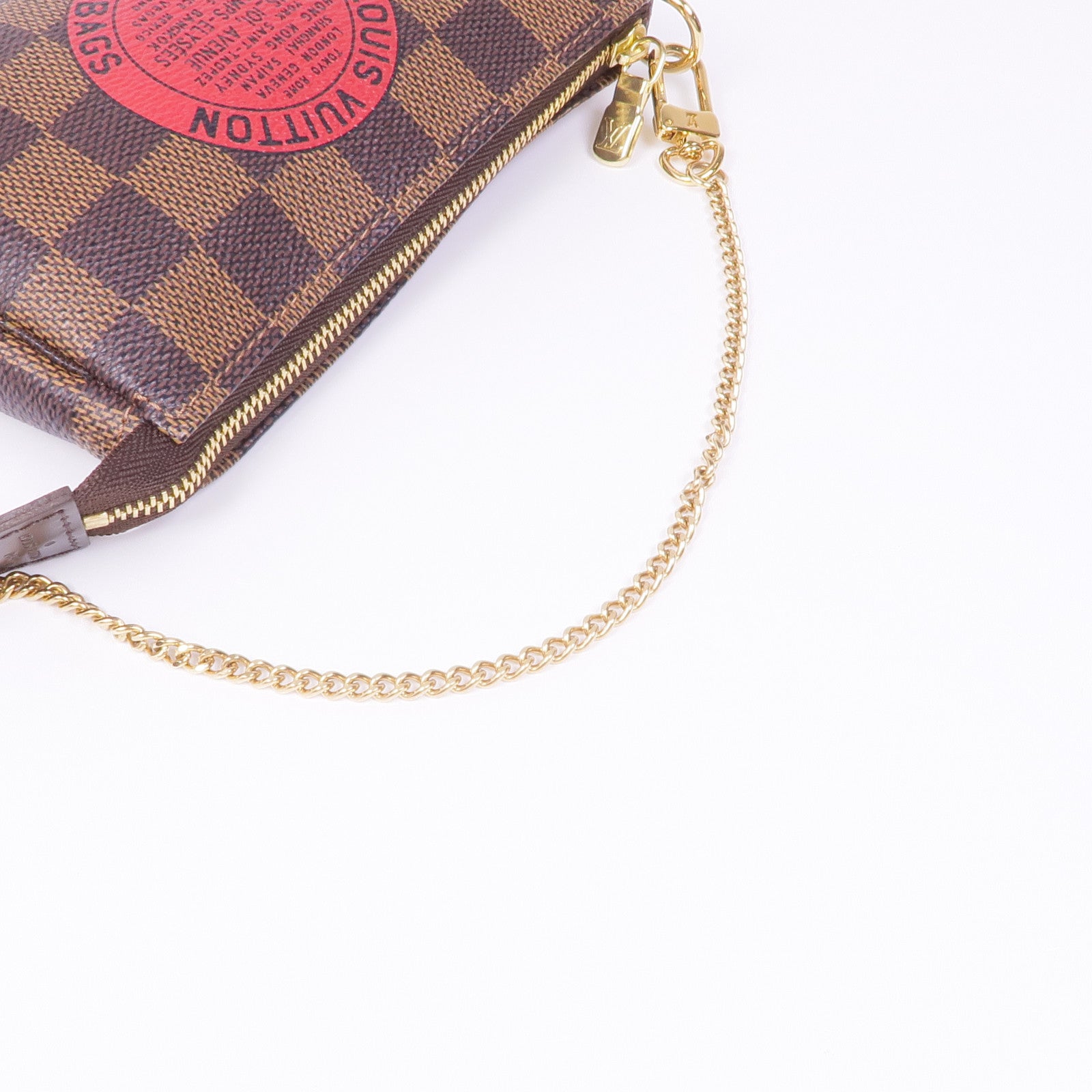 LOUIS VUITTON Damier Mini Pochette Accessoires金扣手挽袋