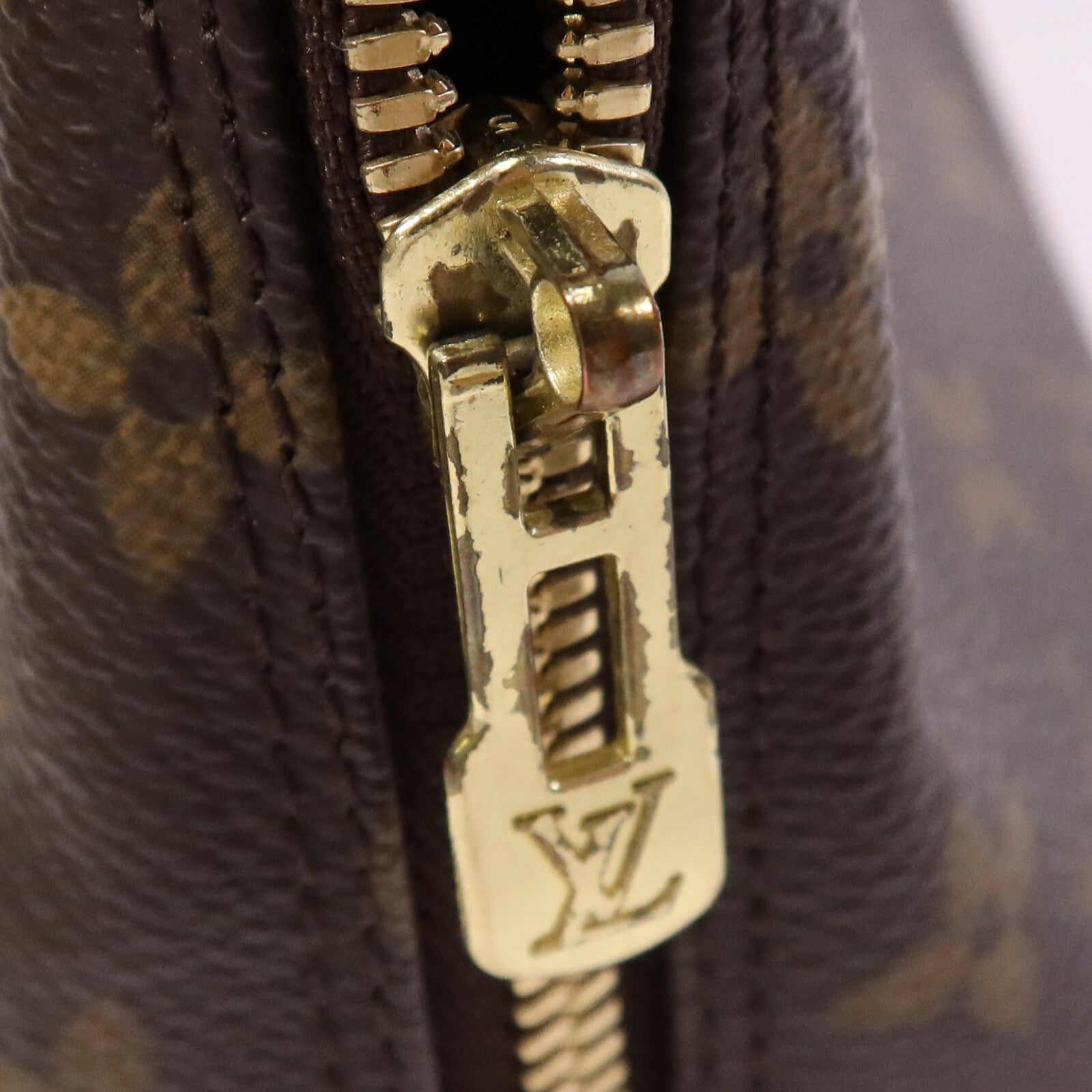 LOUIS VUITTON Monogram Alma金扣手挽袋