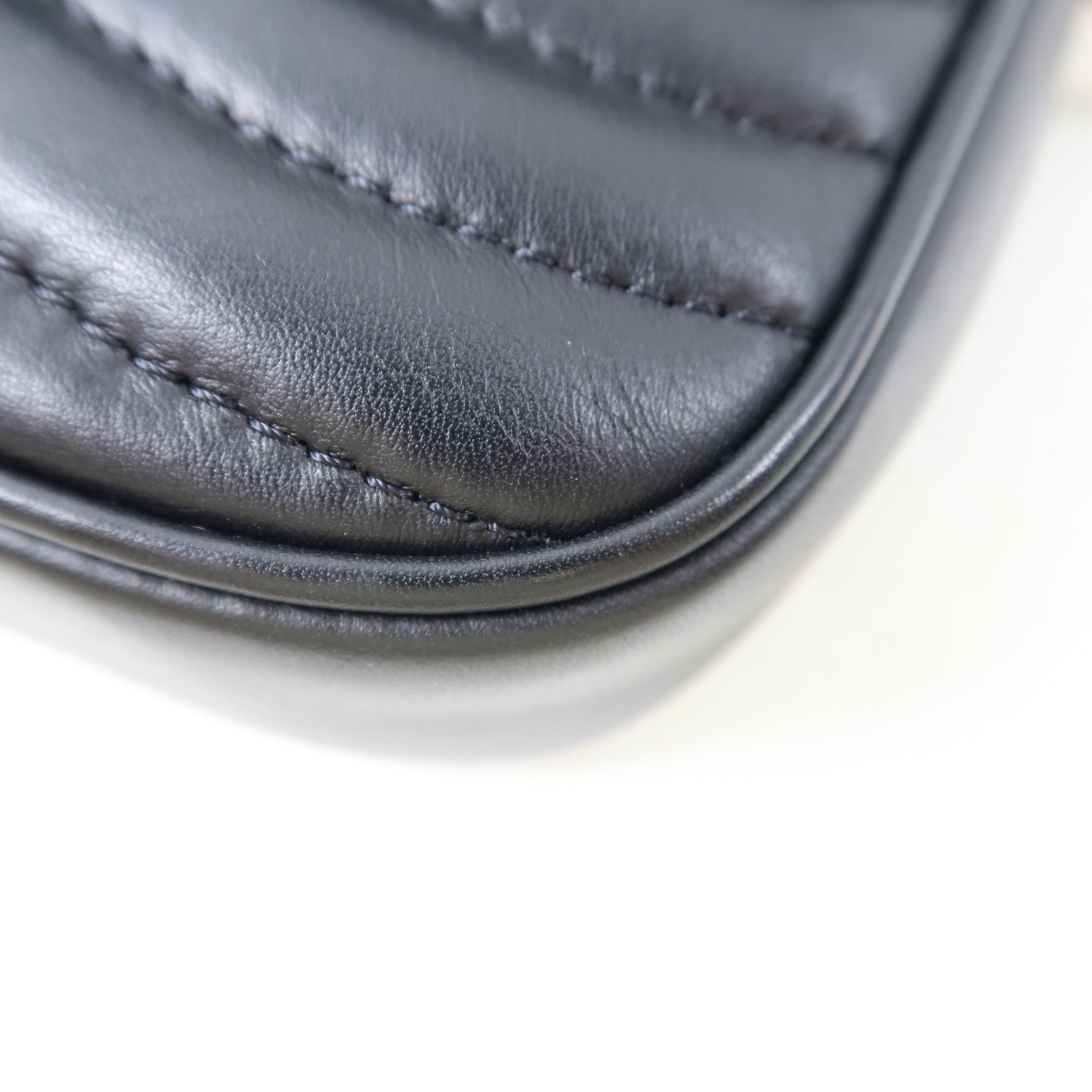 LOUIS VUITTON 牛皮皮革New Wave金扣肩背袋黑色