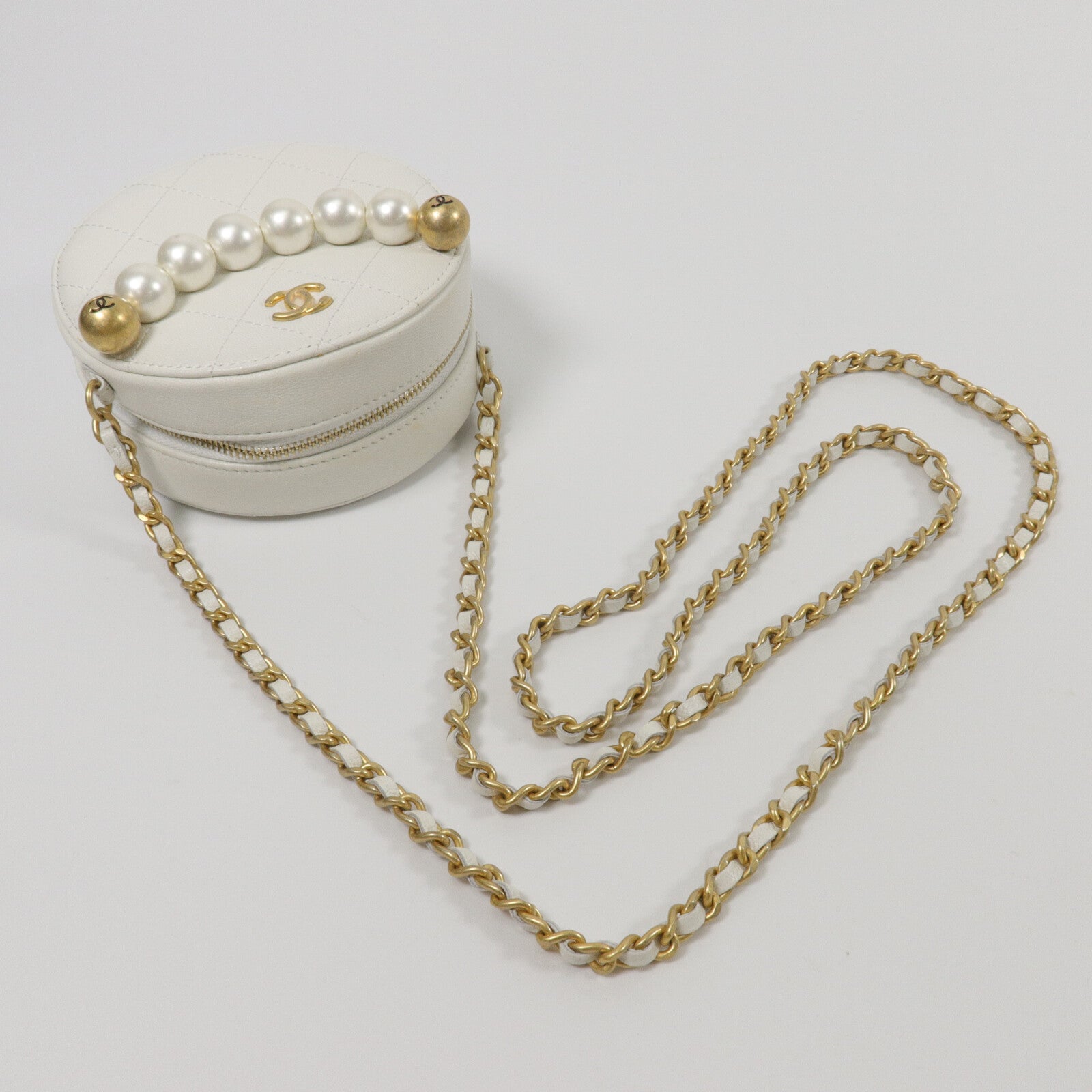 CHANEL 牛皮皮革Chain Shoulder鏈帶肩背袋